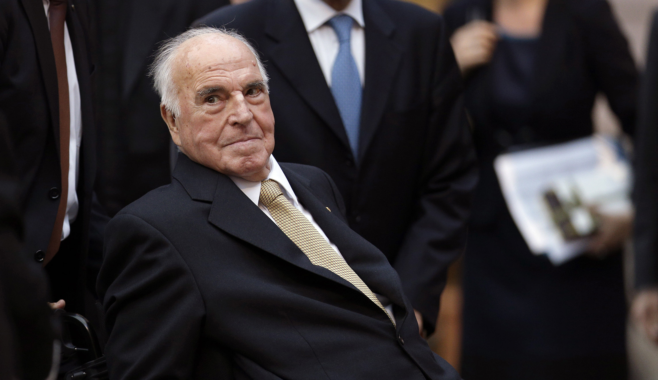 Former German Chancellor Helmut Kohl dead at 87