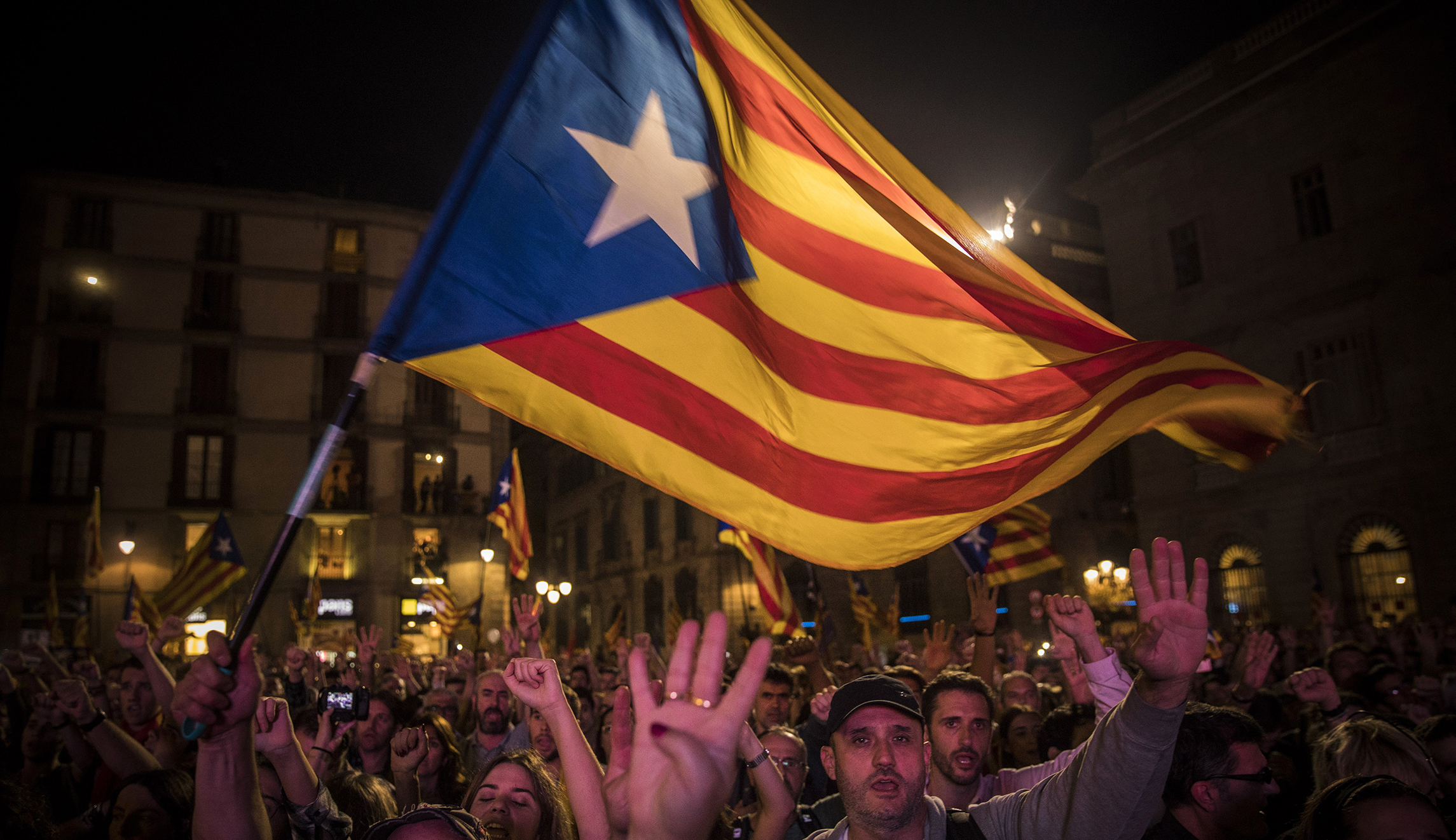 Spanish government pardons Catalan separatist leaders
