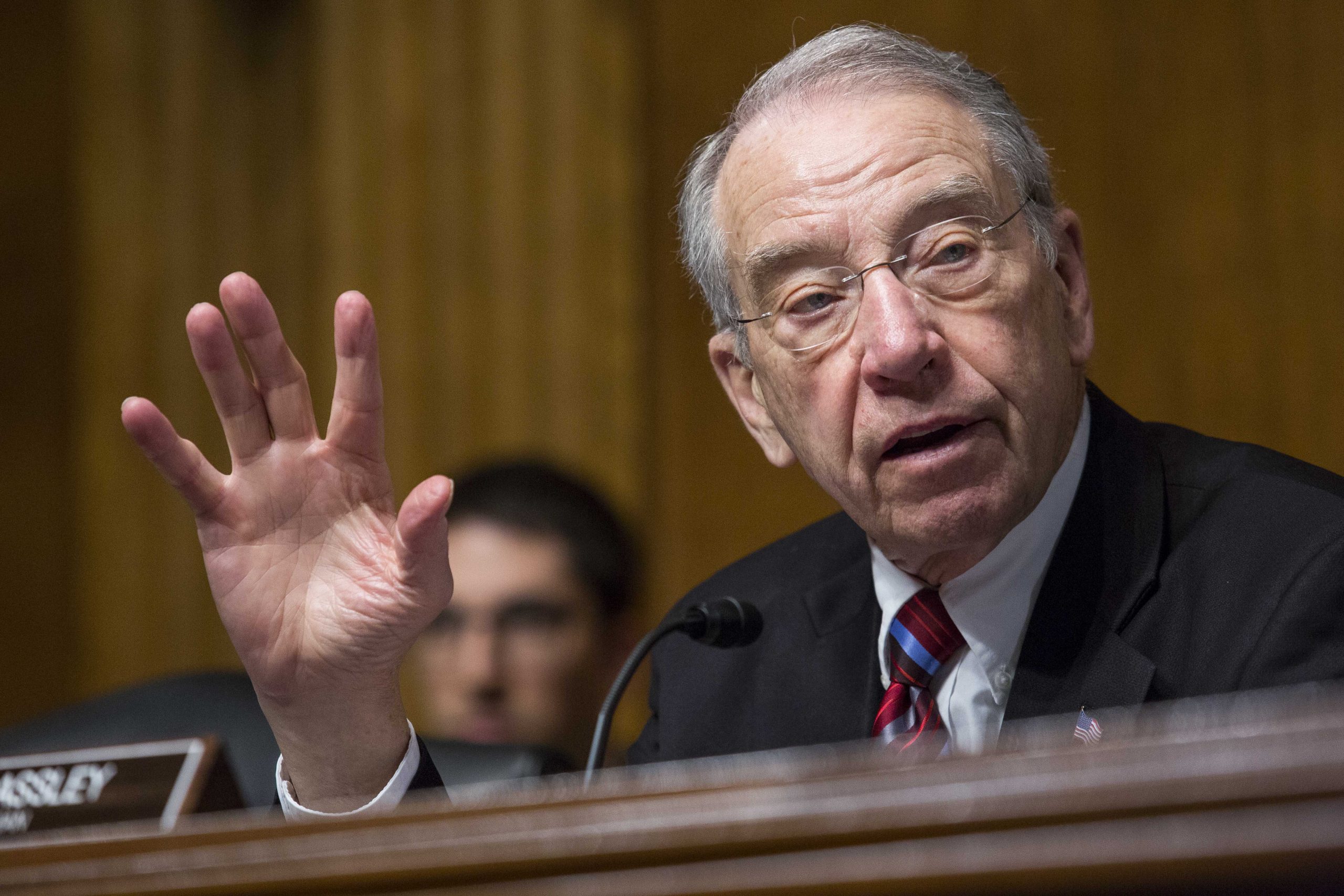 Grassley: Hillary’s attorney lacked security clearance