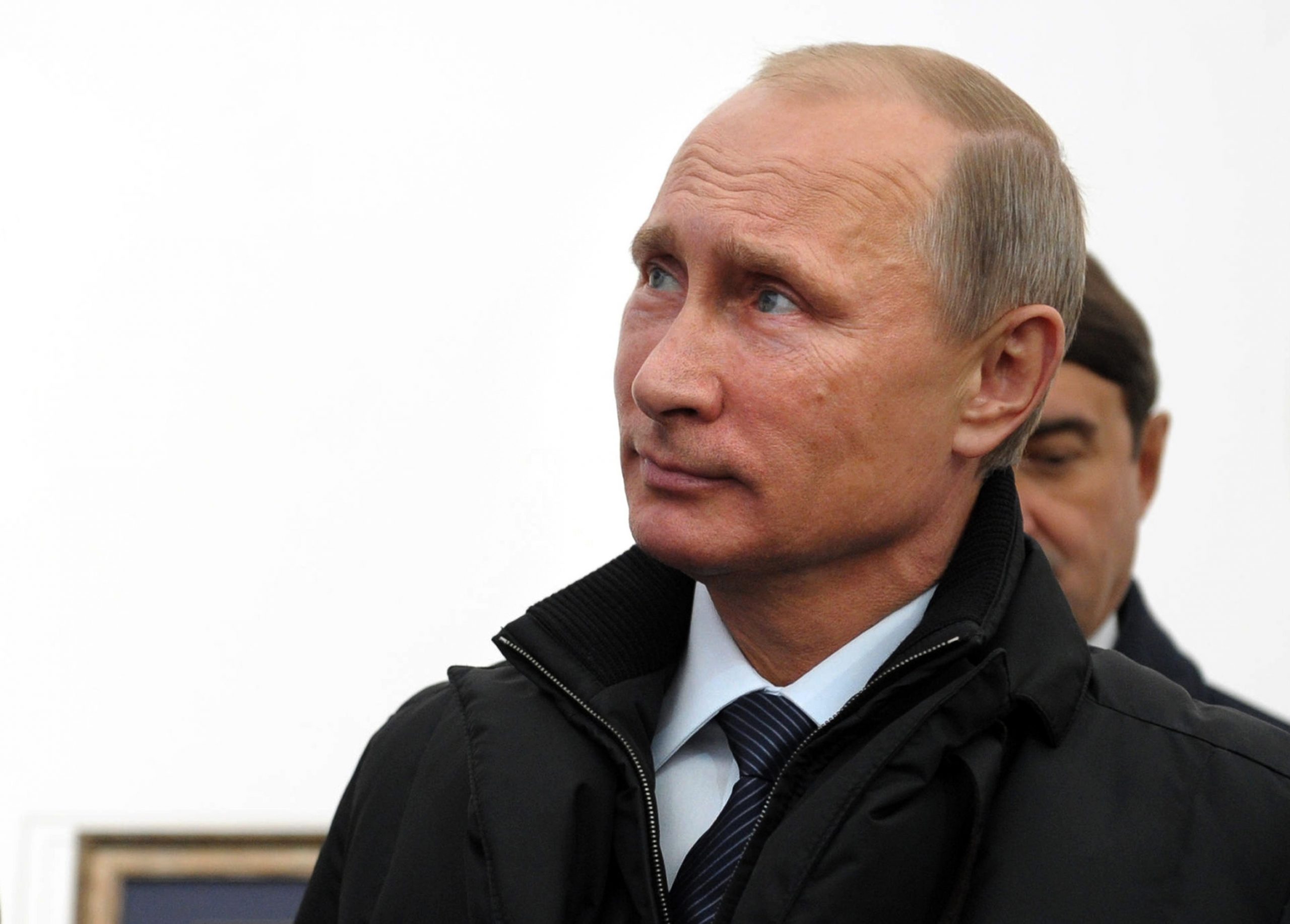 Russia looks to compensate its sanctioned elite