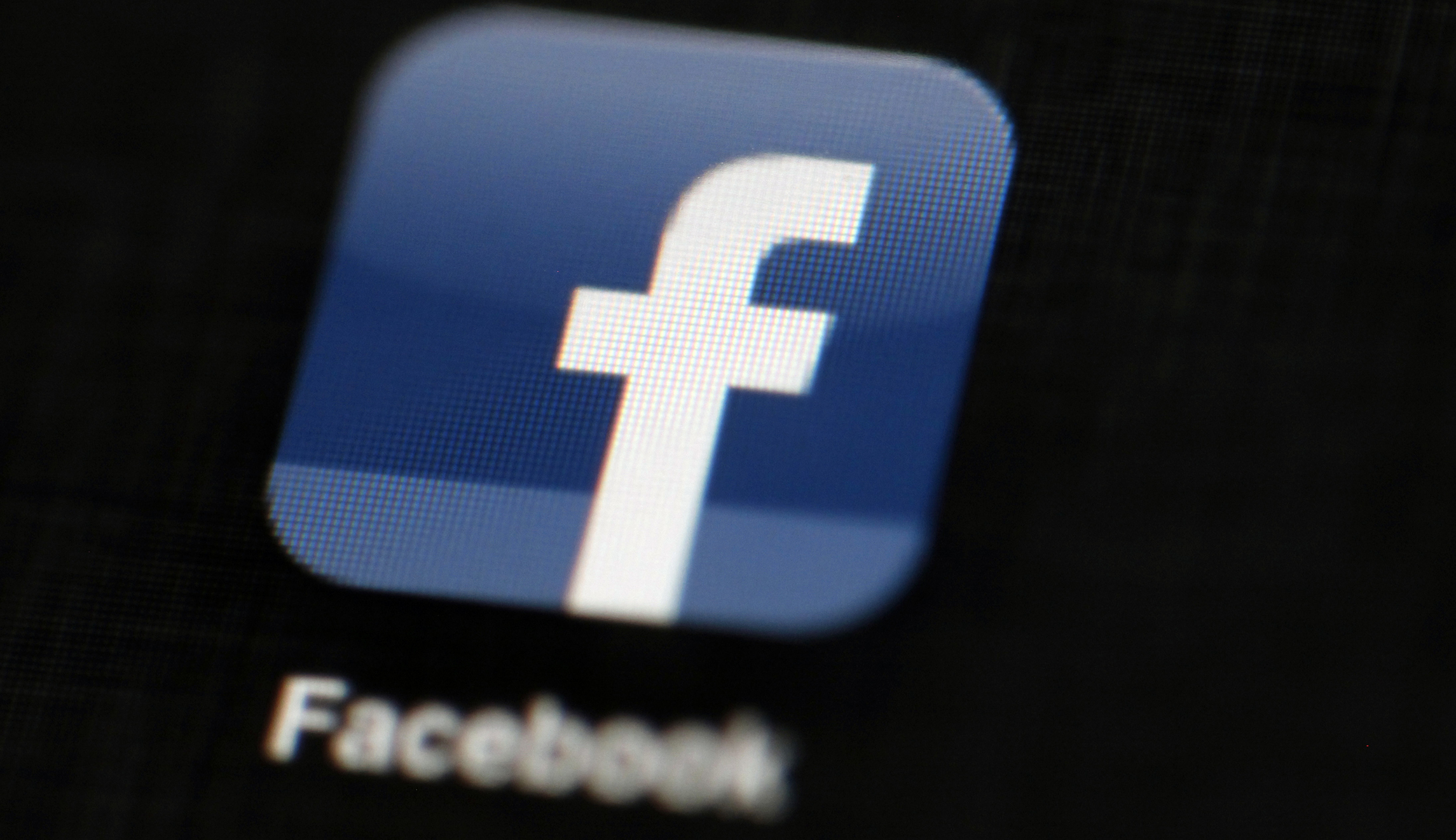 Facebook declines to remove Breitbart from its advertisement network