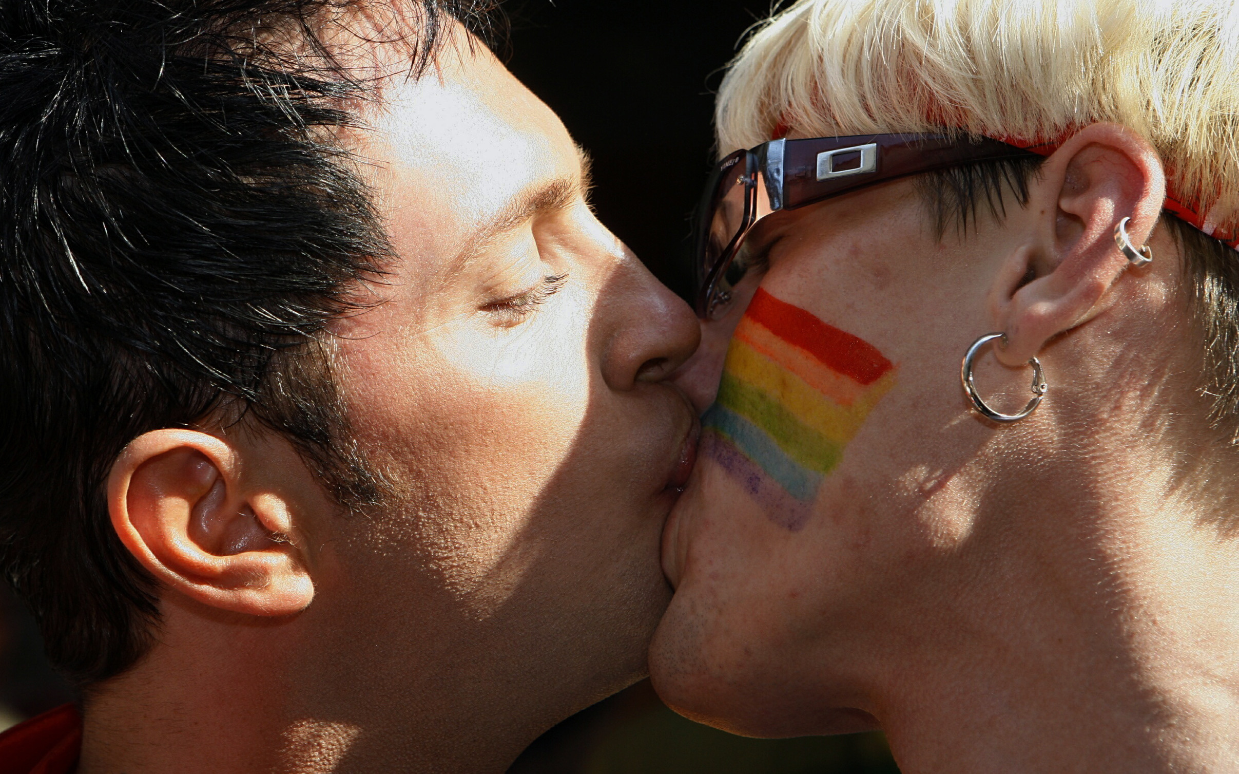 Estonia approves same-sex partnerships