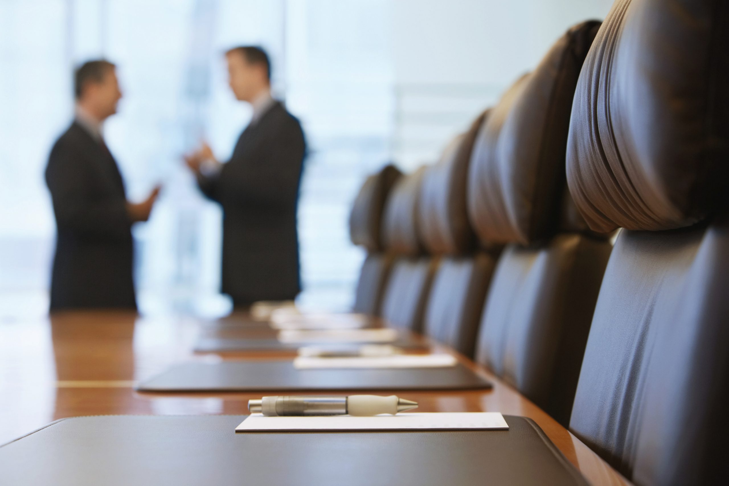 Most career federal execs get high performance ratings, are paid big bonuses