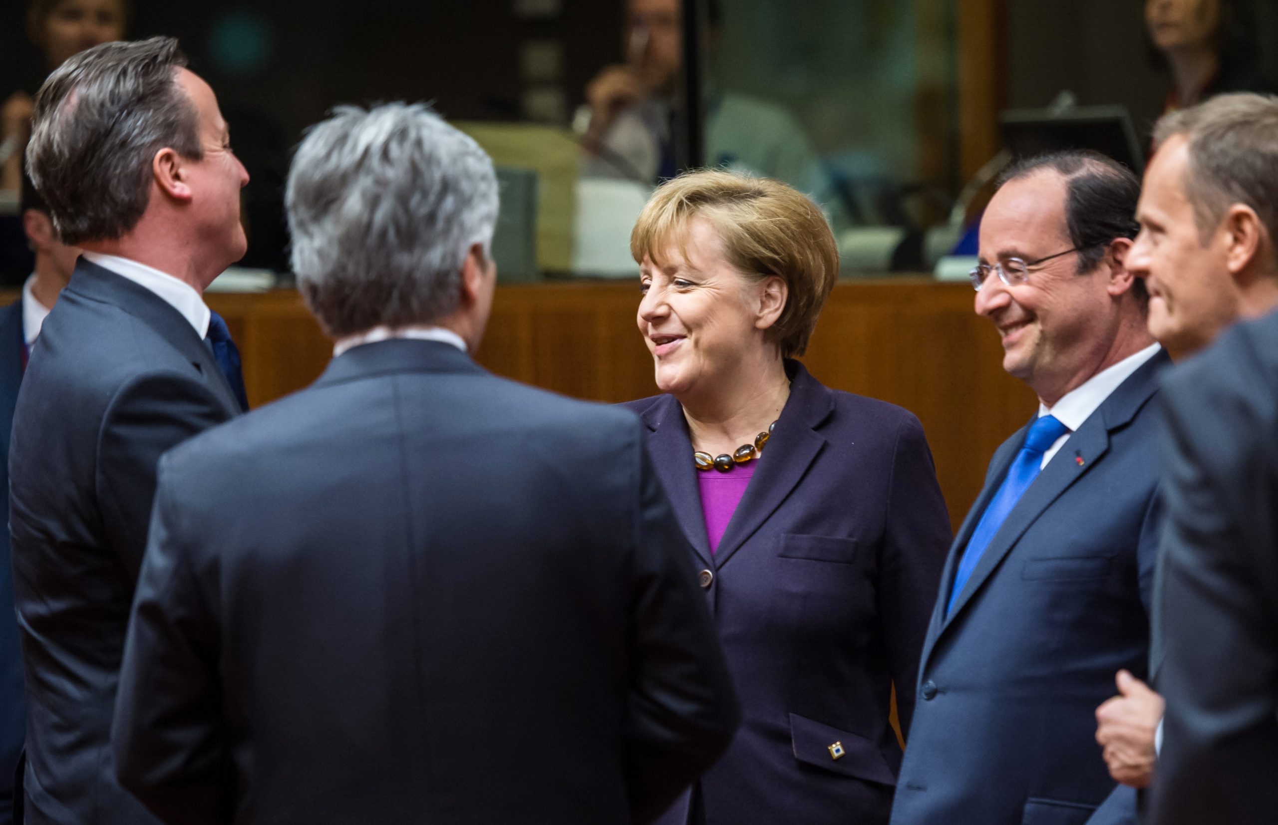 Ukraine signs deal to align itself with Europe
