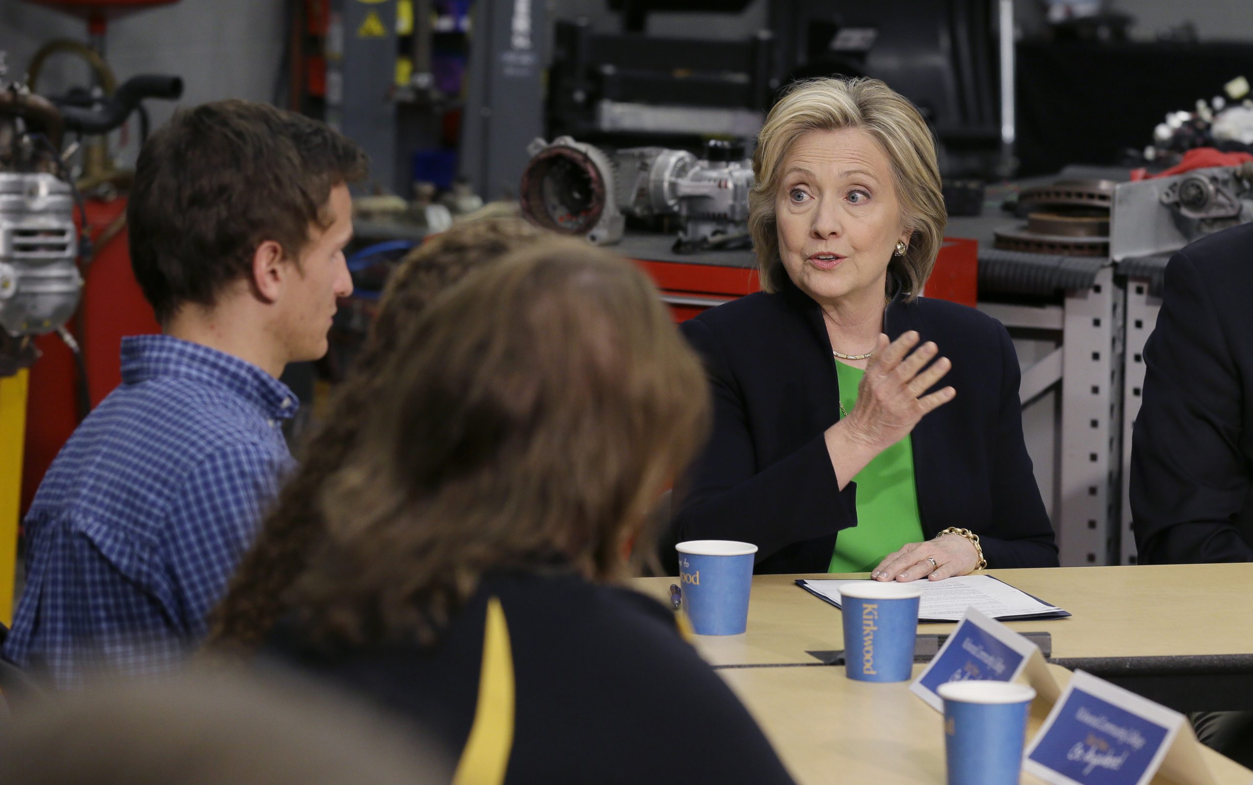 Hillary’s support plummets among college students
