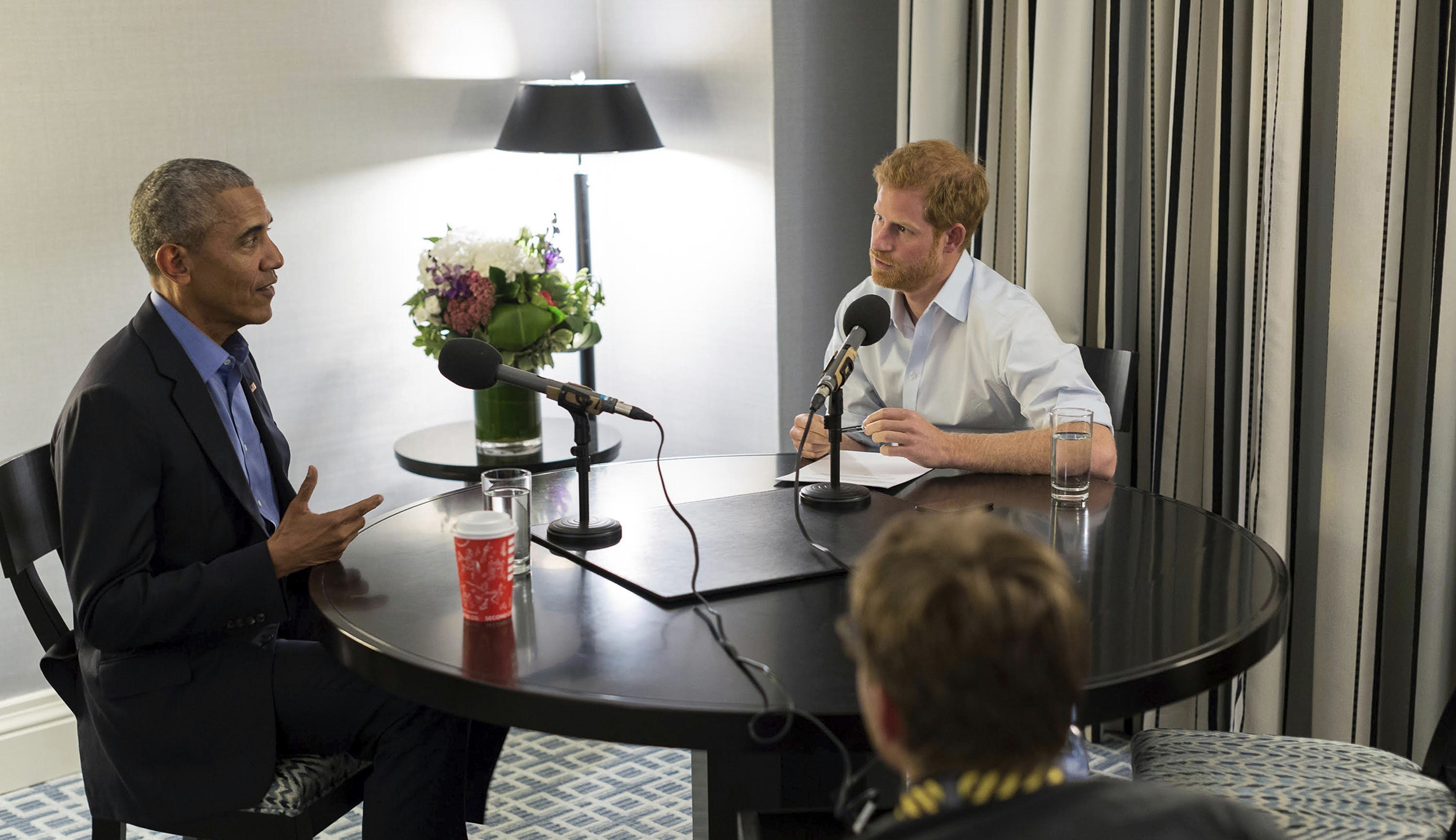 Prince Harry, Meghan Markle may not invite Obamas to royal wedding because of Trump