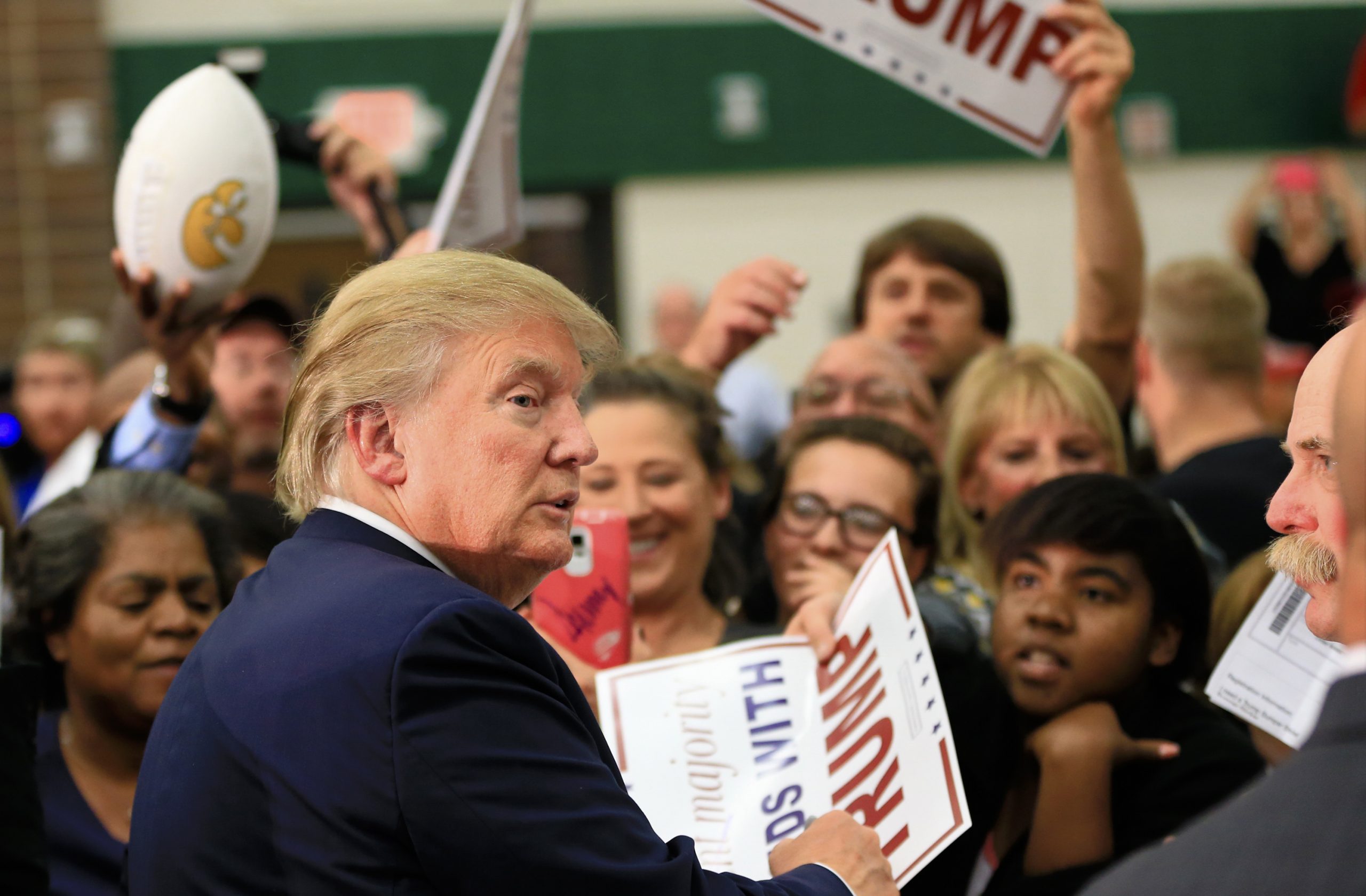 Polling shows a divided New Hampshire presidential primary ahead of Trump visit