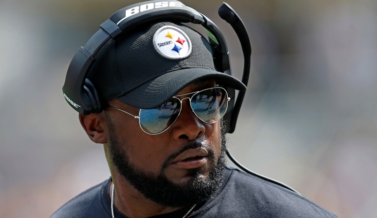 Tomlin might have thought that having all the players do one thing was appropriate, but it was idiotic. (AP Photo/Keith Srakocic)