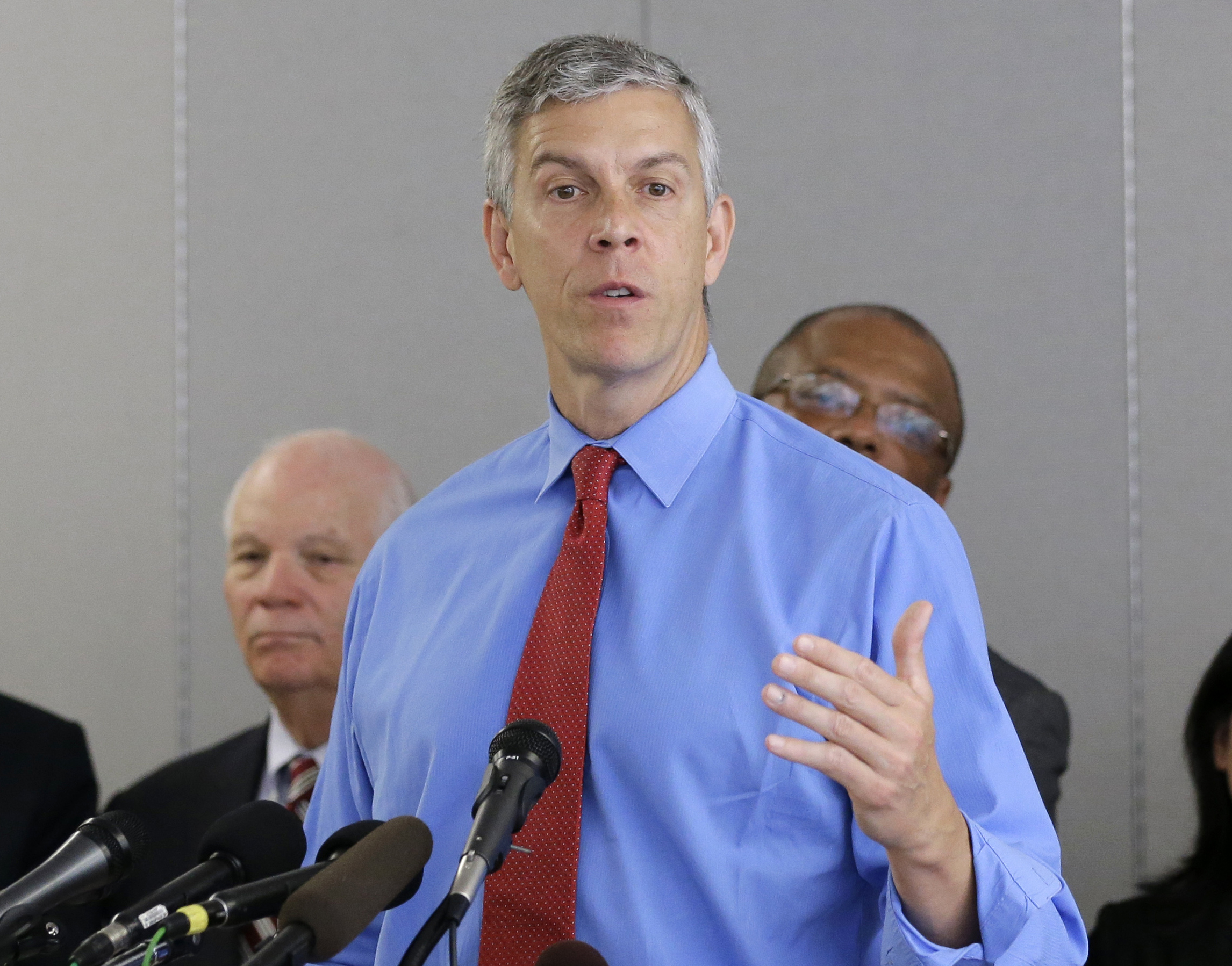 Ed. Secretary walks fine line on campus free speech