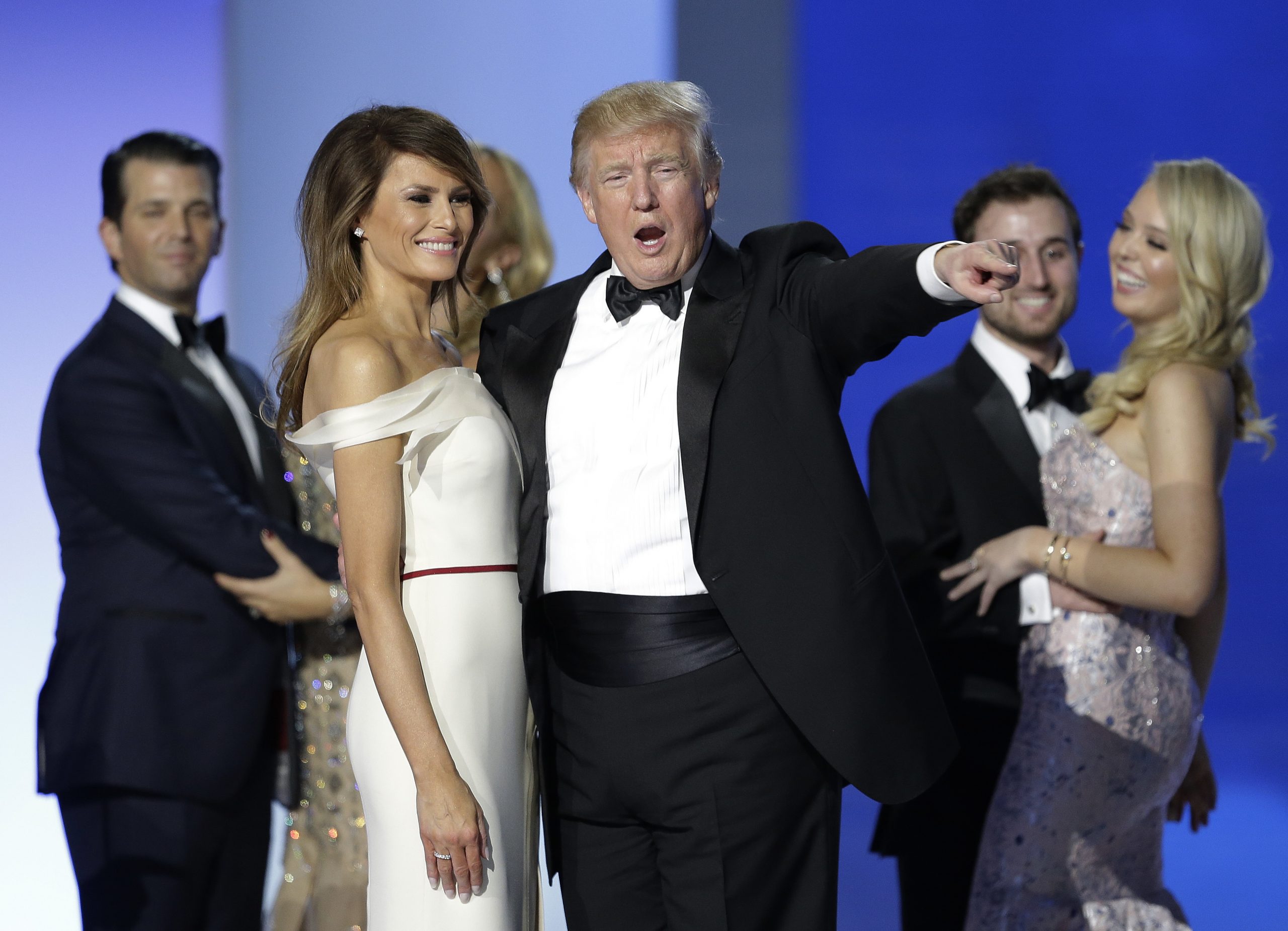 Trump rejects Team Obama call to stop tweeting, ‘bypassing dishonest media’
