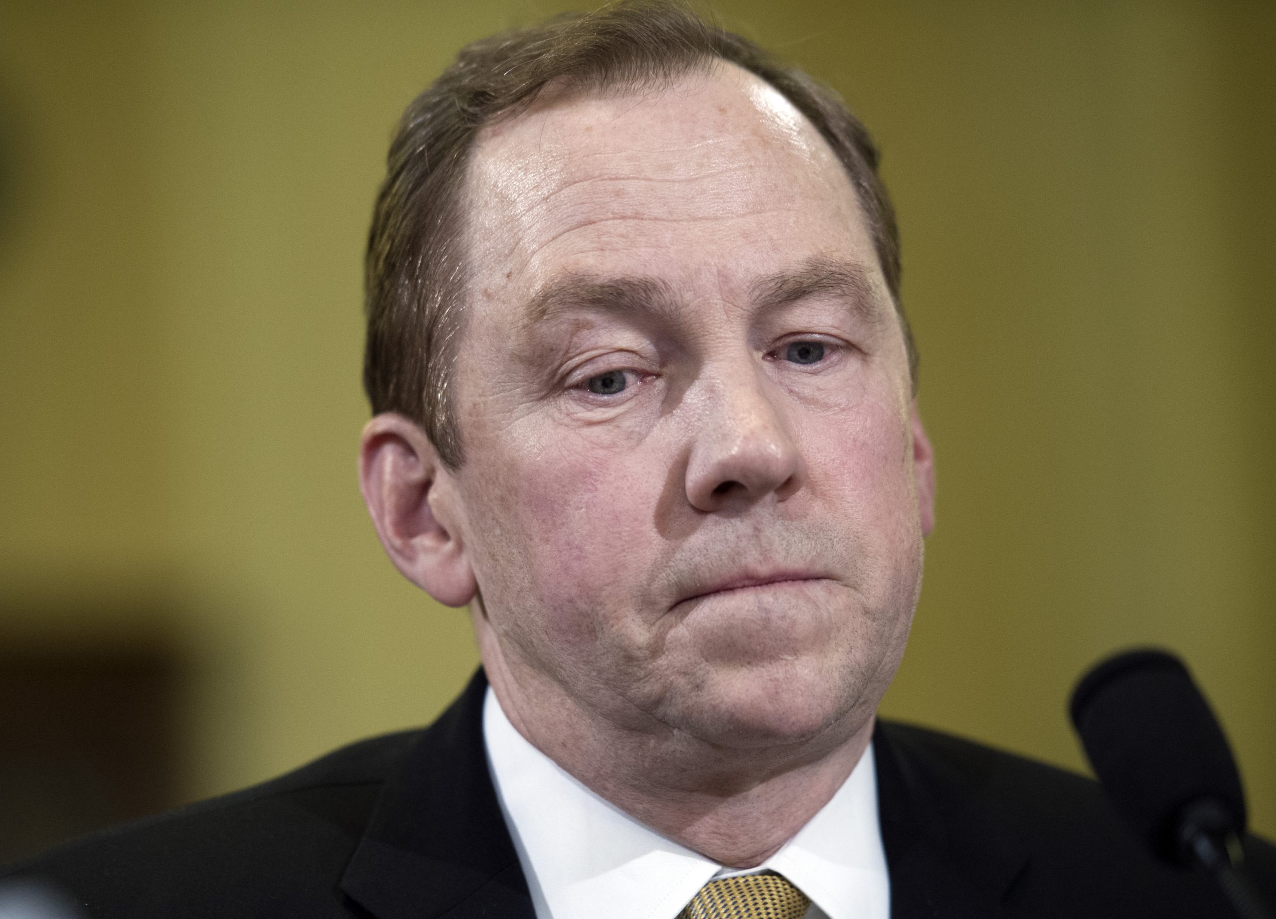 Veterans Affairs apologizes to whistleblowers facing retaliation