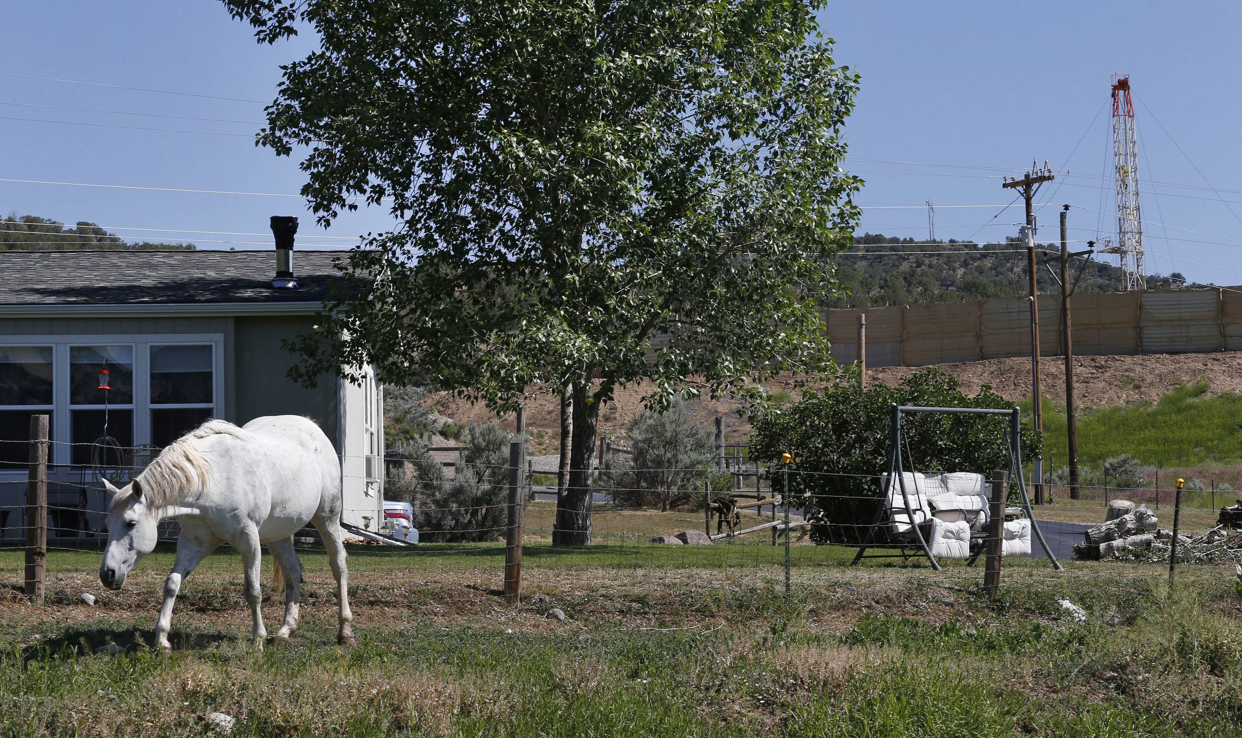 Feds aren’t inspecting 4 in 10 higher-risk wells