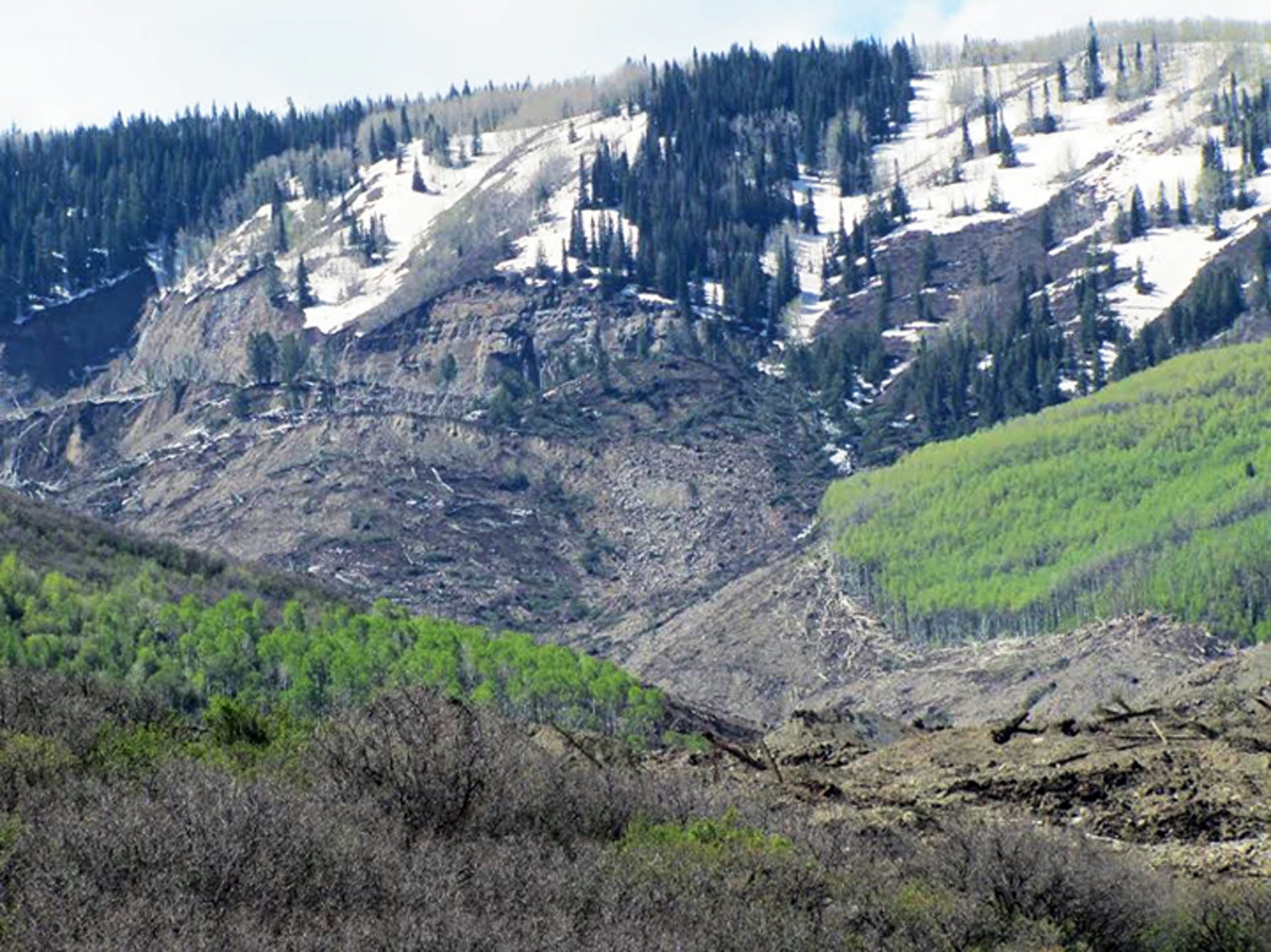 Landslide danger ends search for 3 in Colorado