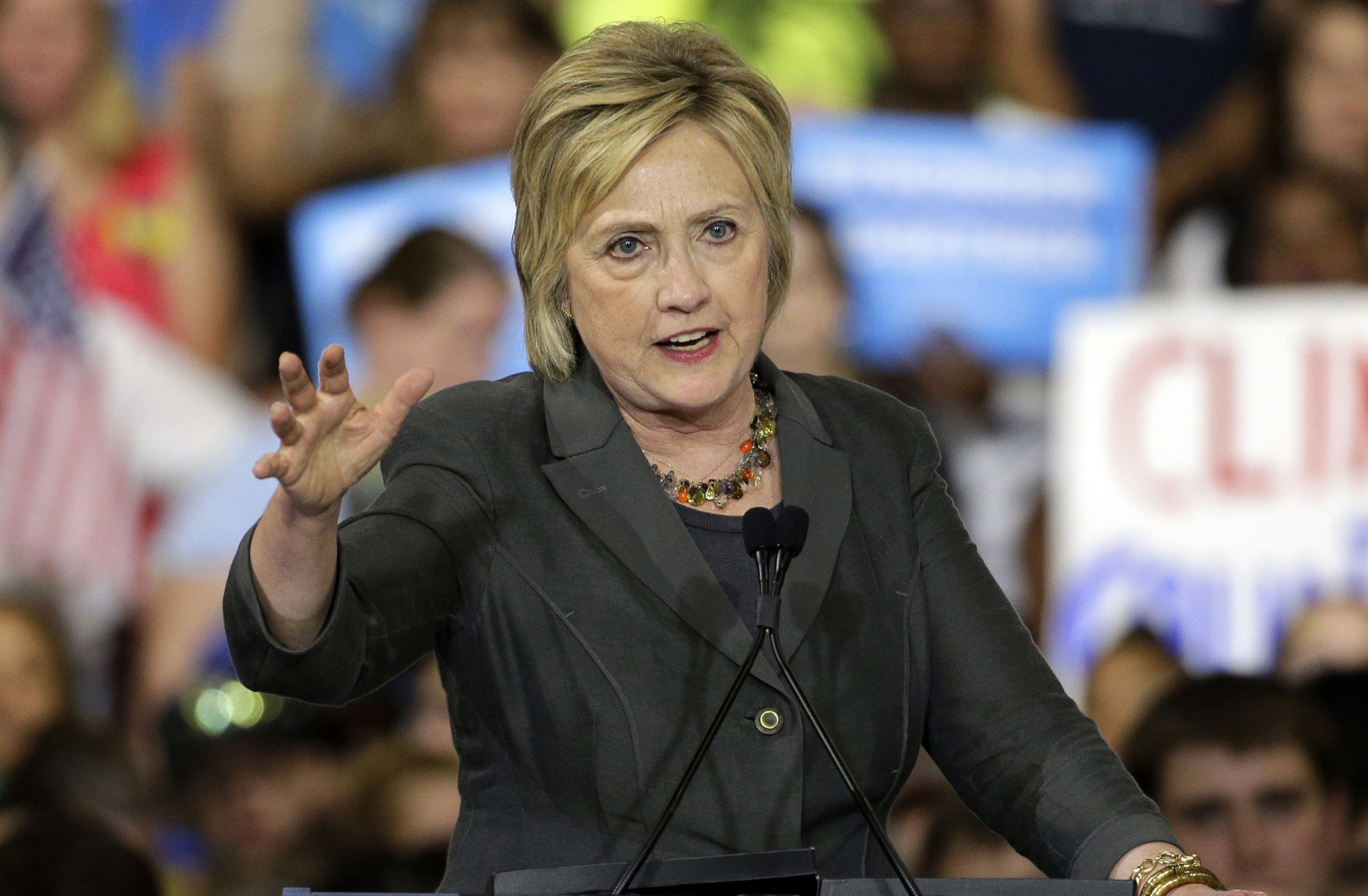 Wikileaks publishes collection of Clinton emails on Iraq