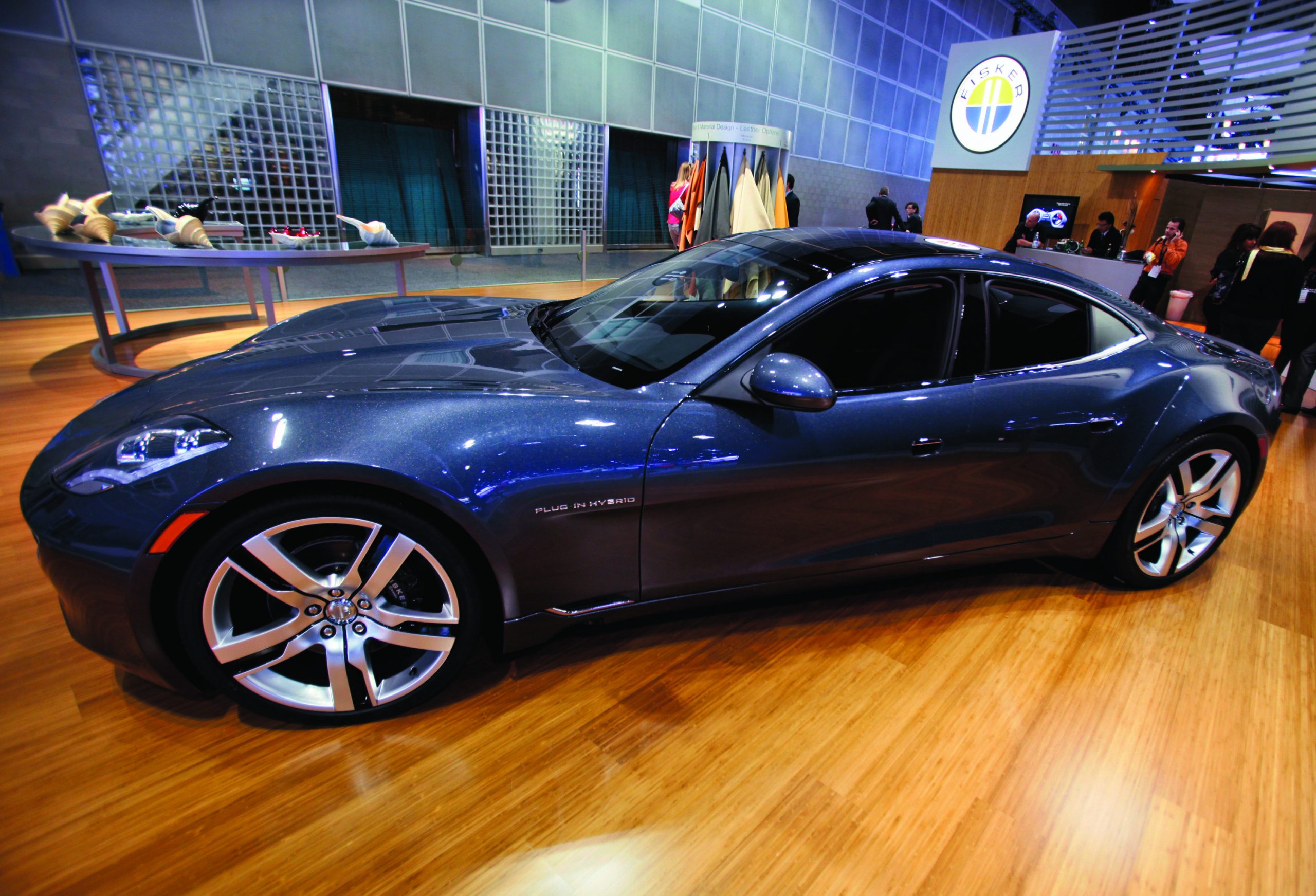 Fisker recalling Karma sedans to fix fans