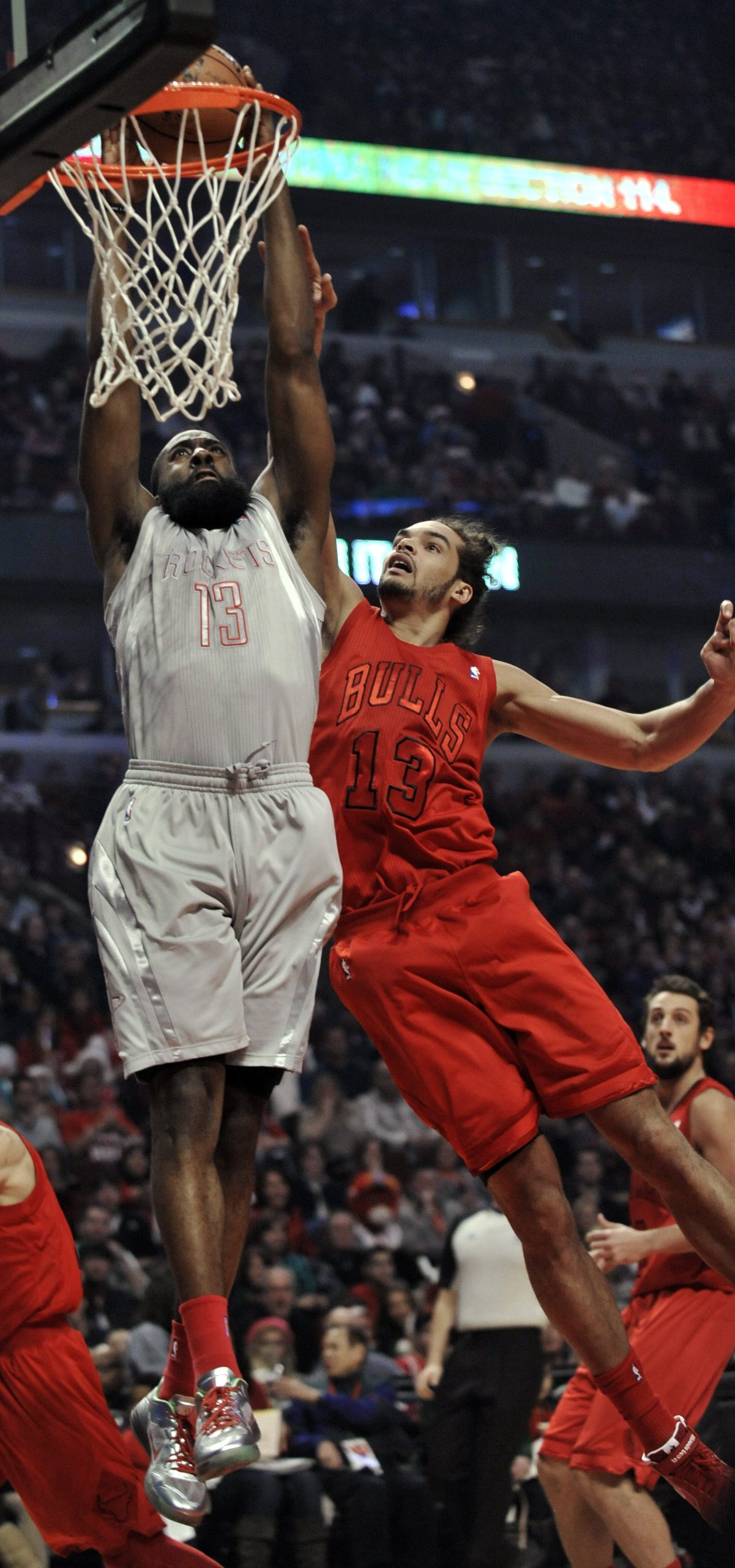 Rockets surge past Bulls 120-97