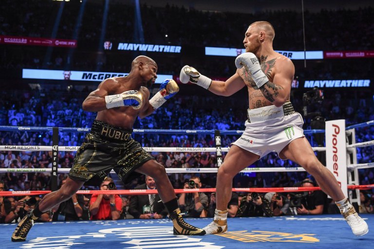 Mayweather Gives Fans One Last Big Show