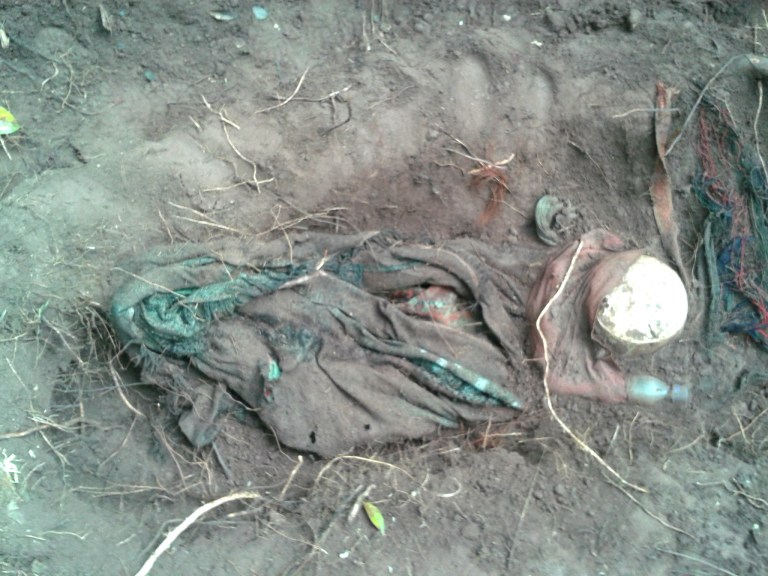 Amazon Indians, victims of war, exhumed in Peru