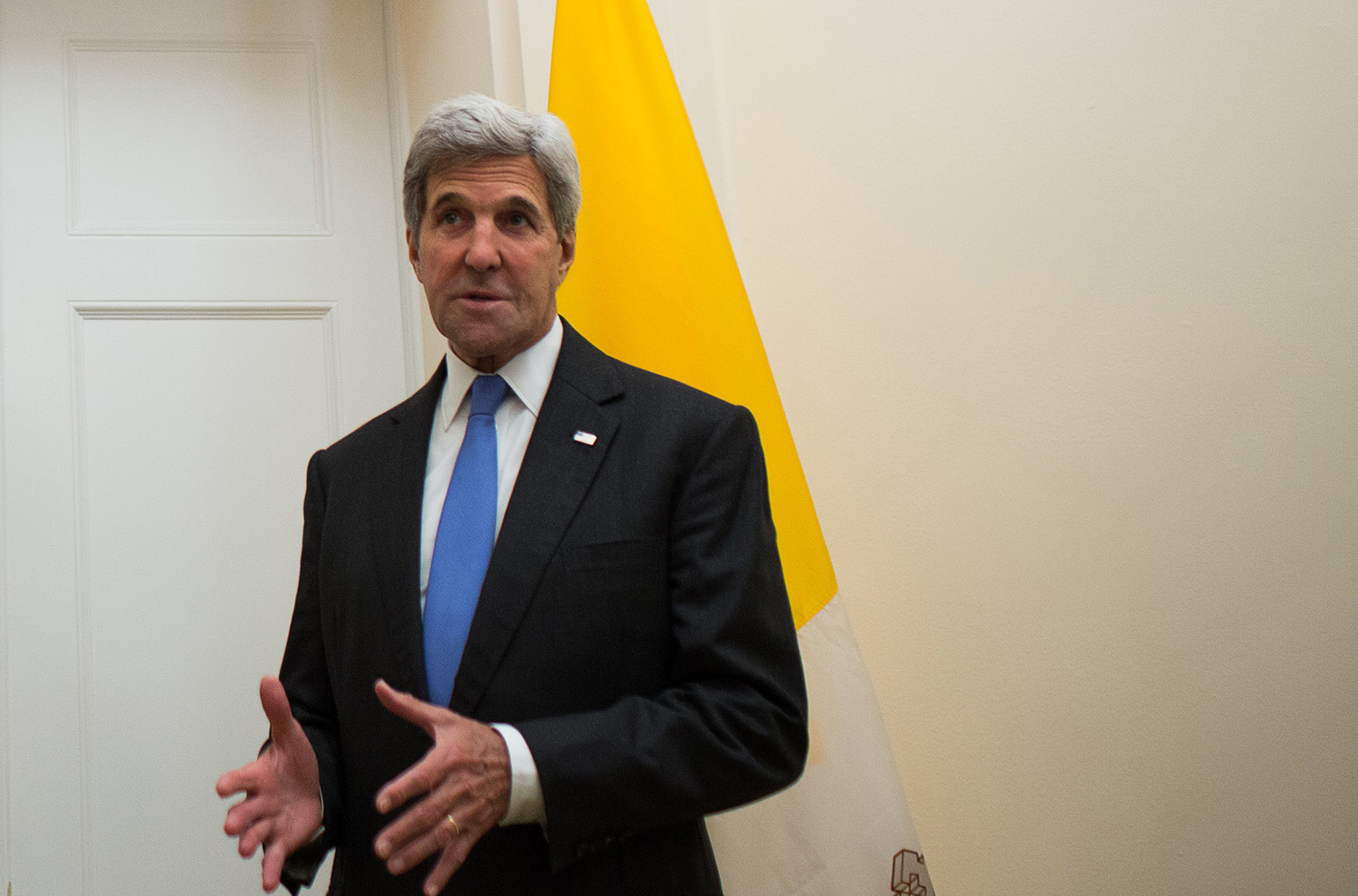 Kerry still hopeful after Syria says cease-fire is dead