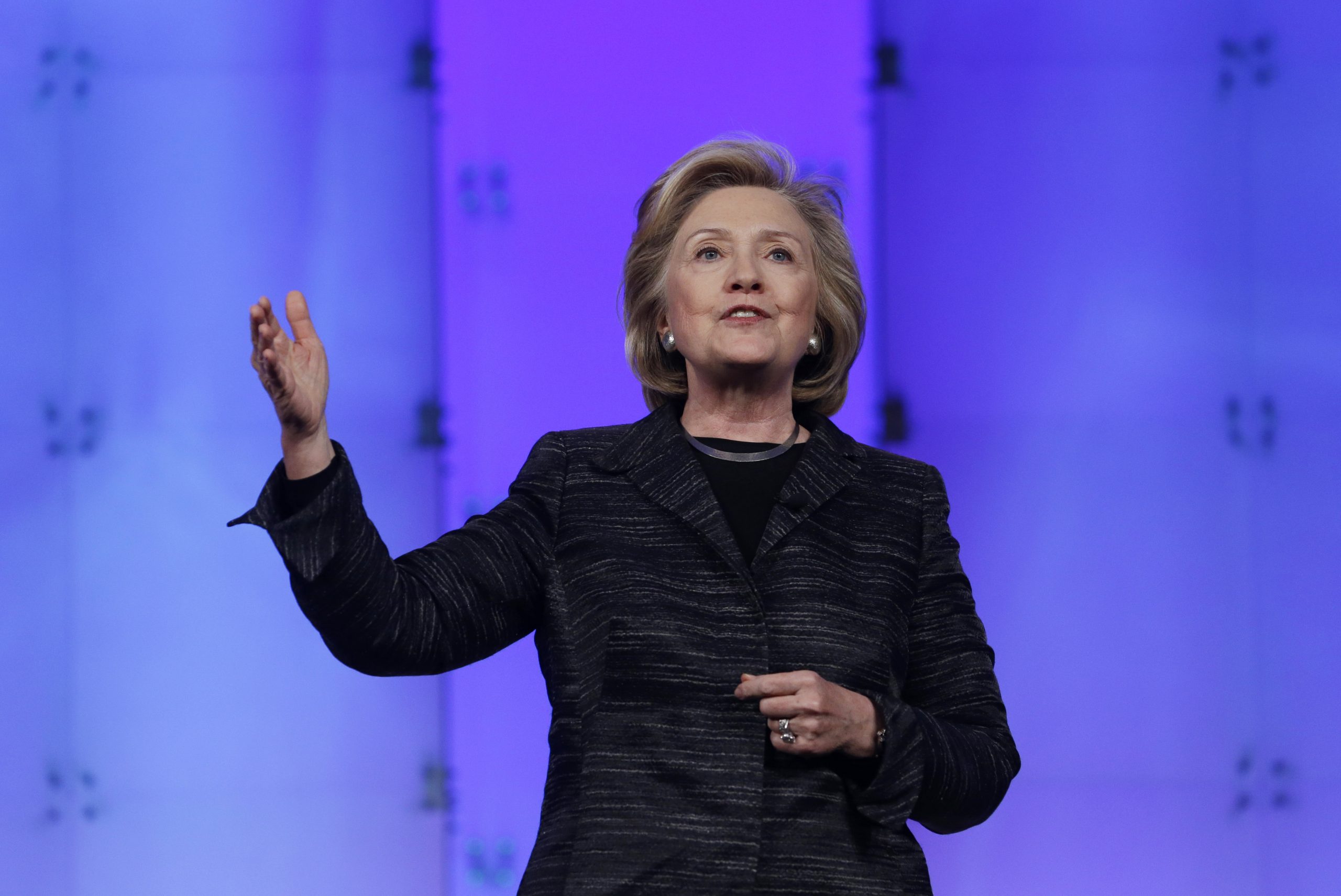 Hillary keeps up Dems’ middle-class deception