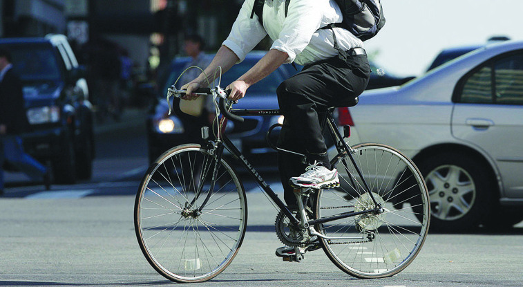 New L Street bike lane means new rules for bikes and cars