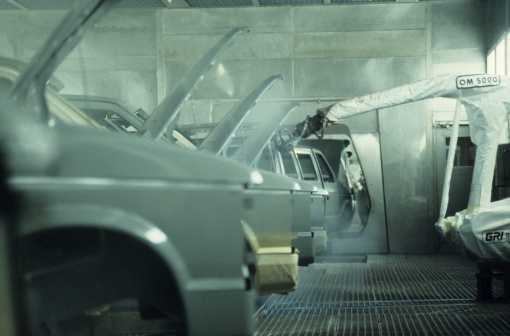 Economists: Robots aren’t killing jobs, but might be hurting wages