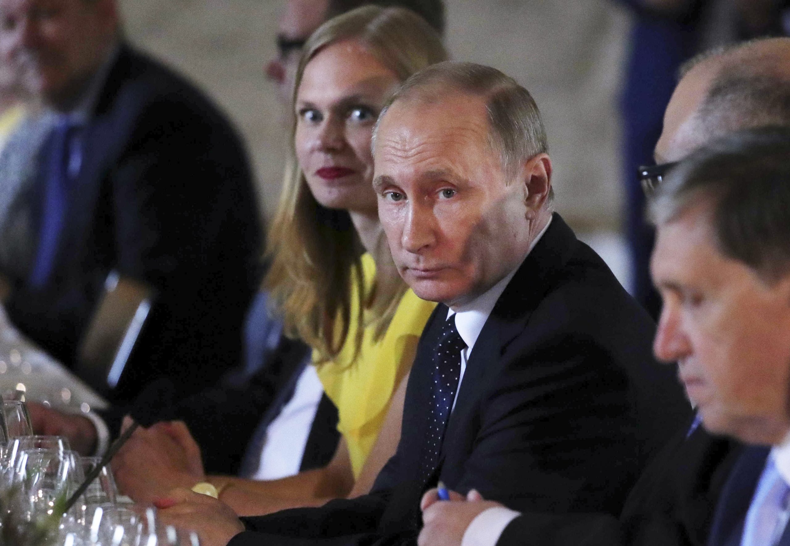 Russia orders reduction in US diplomats in reaction to sanctions vote