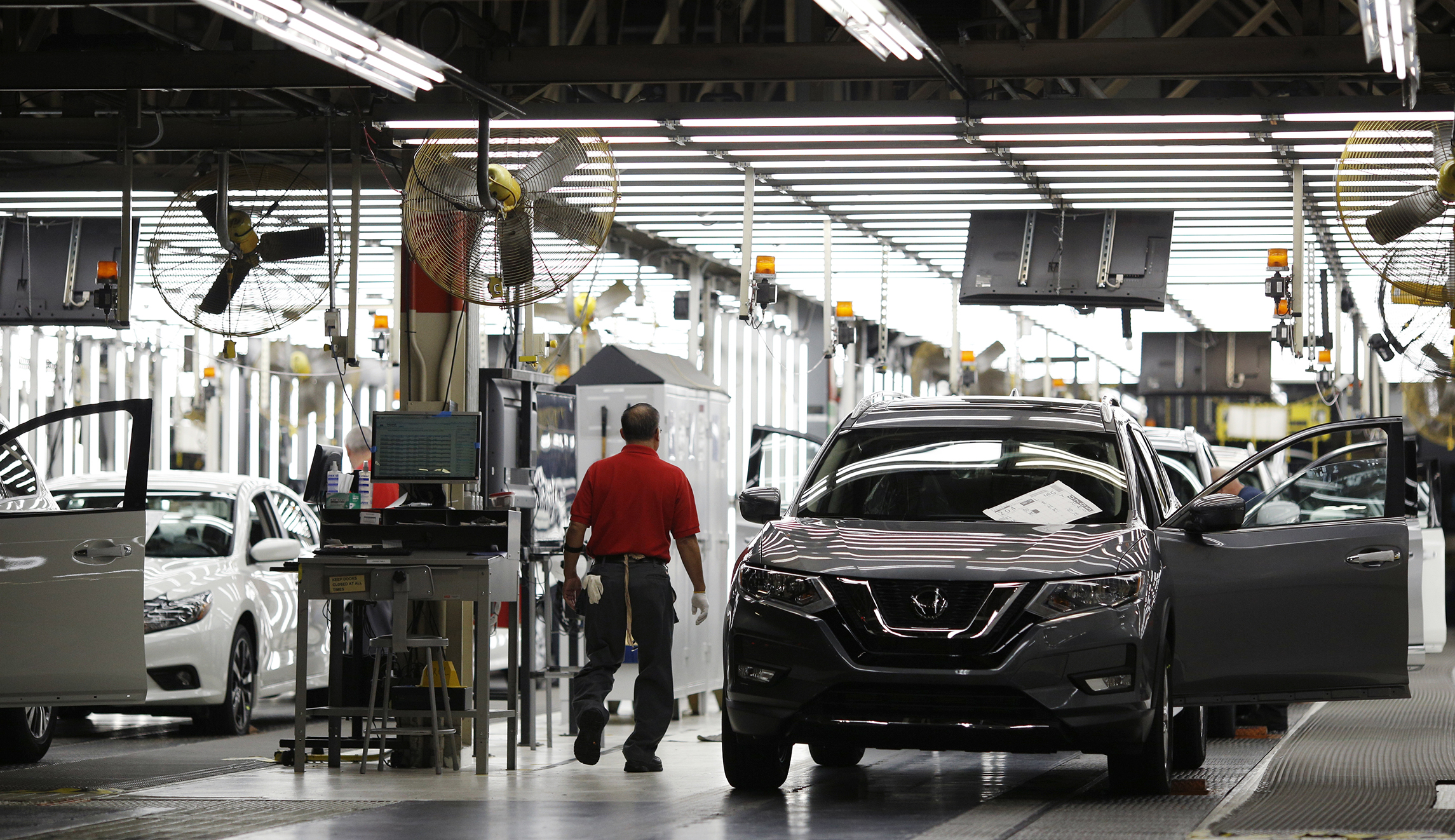 Mercedes, Nissan to ramp up US investment after new NAFTA deal