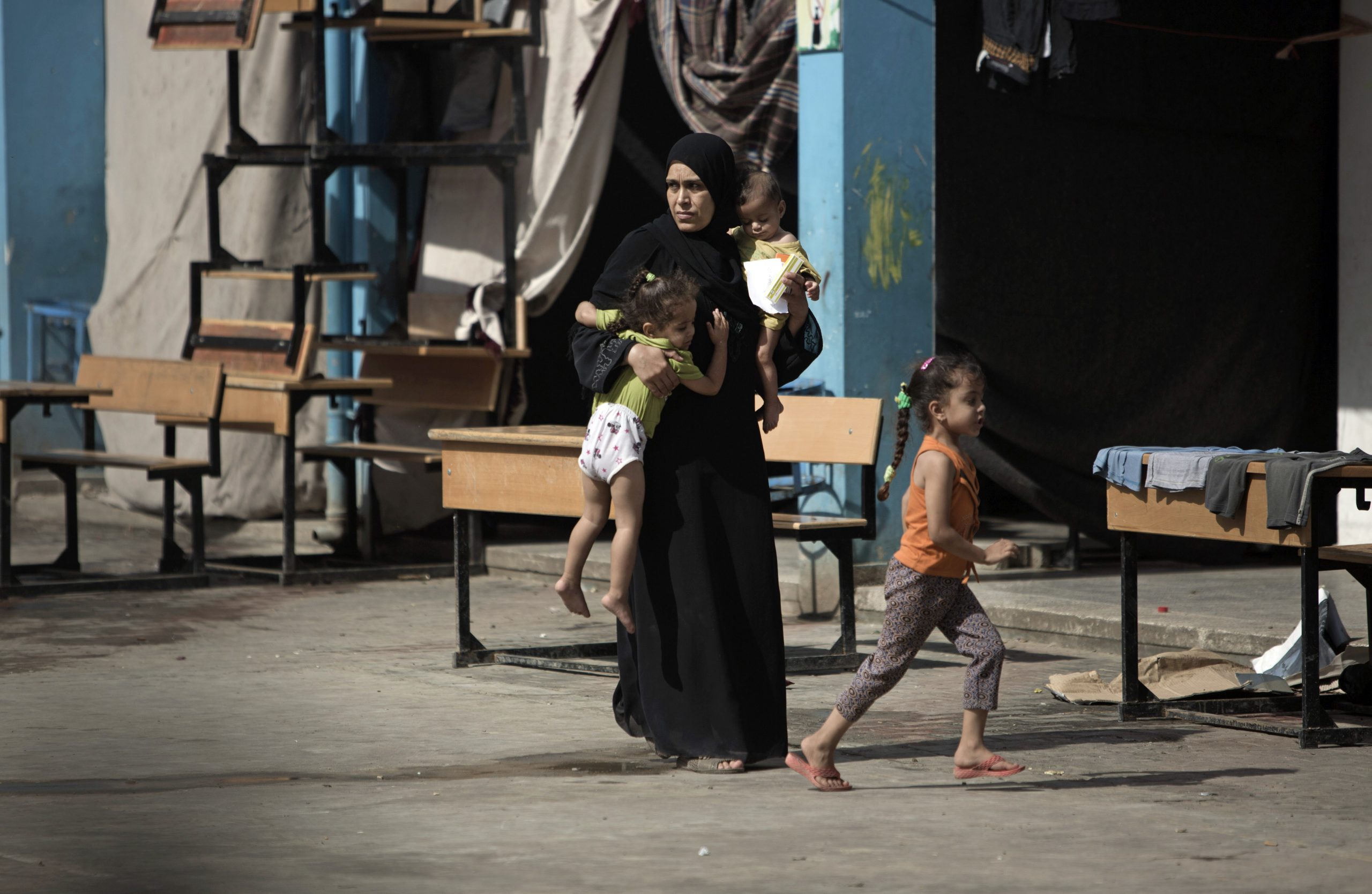 AP PHOTOS: Thousands of Gazans living in schools