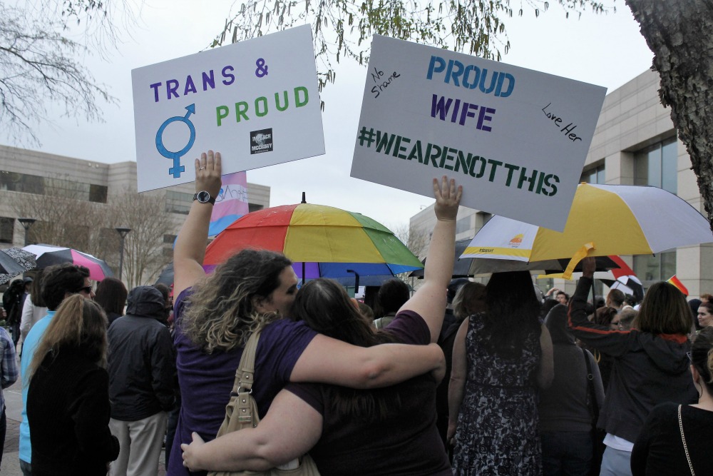 Justice Dept.: N.C. bathroom bill violates Civil Rights Act