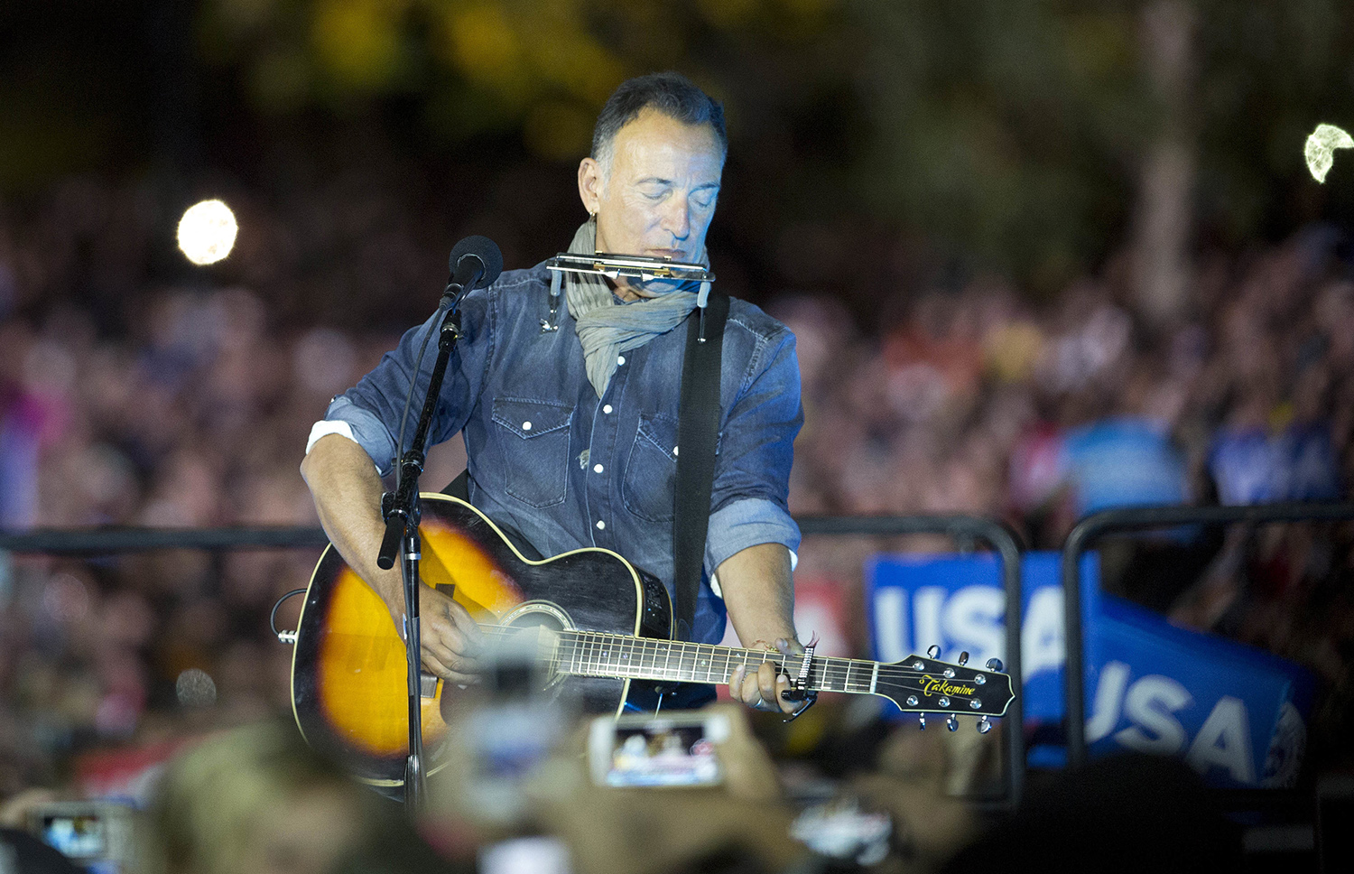 Bruce Springsteen releases new Trump protest song