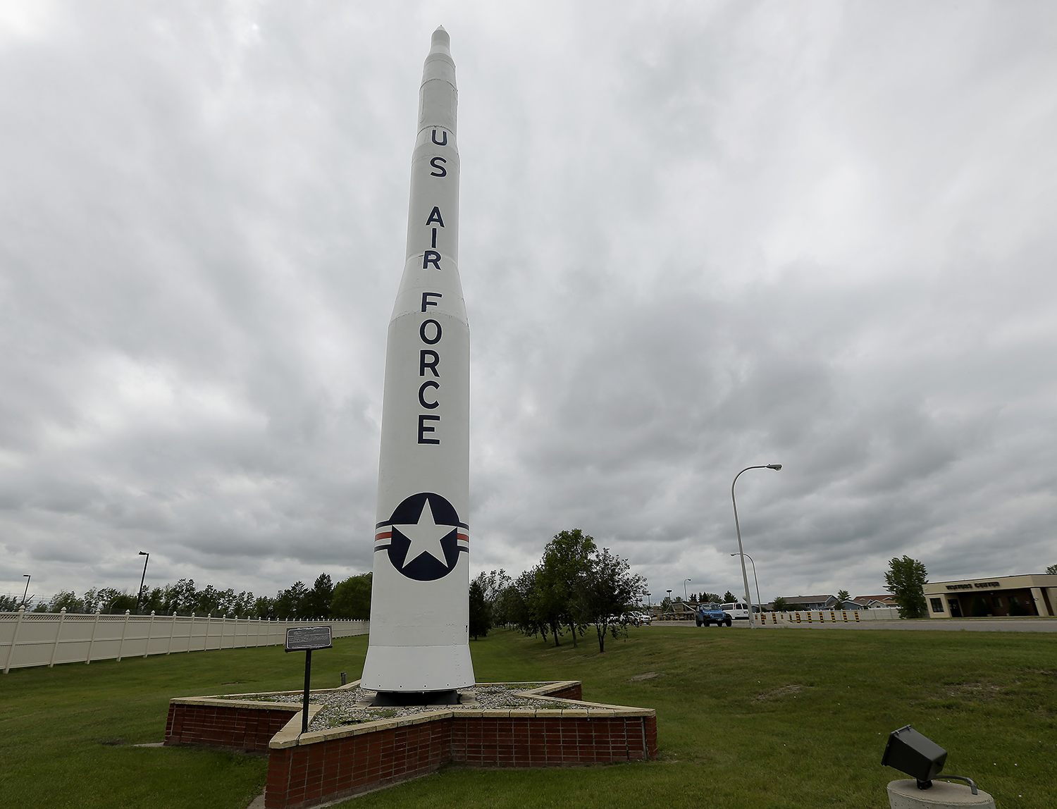 Trump pledges to end defense sequester, build missile defense system