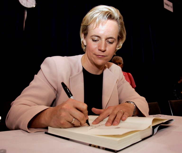 Mary Cheney,ÃÂ responded angrily on Facebook when sister Liz, who is running against longtime Sen. Mike Enzi in conservative Wyoming's Republican primary, said on 