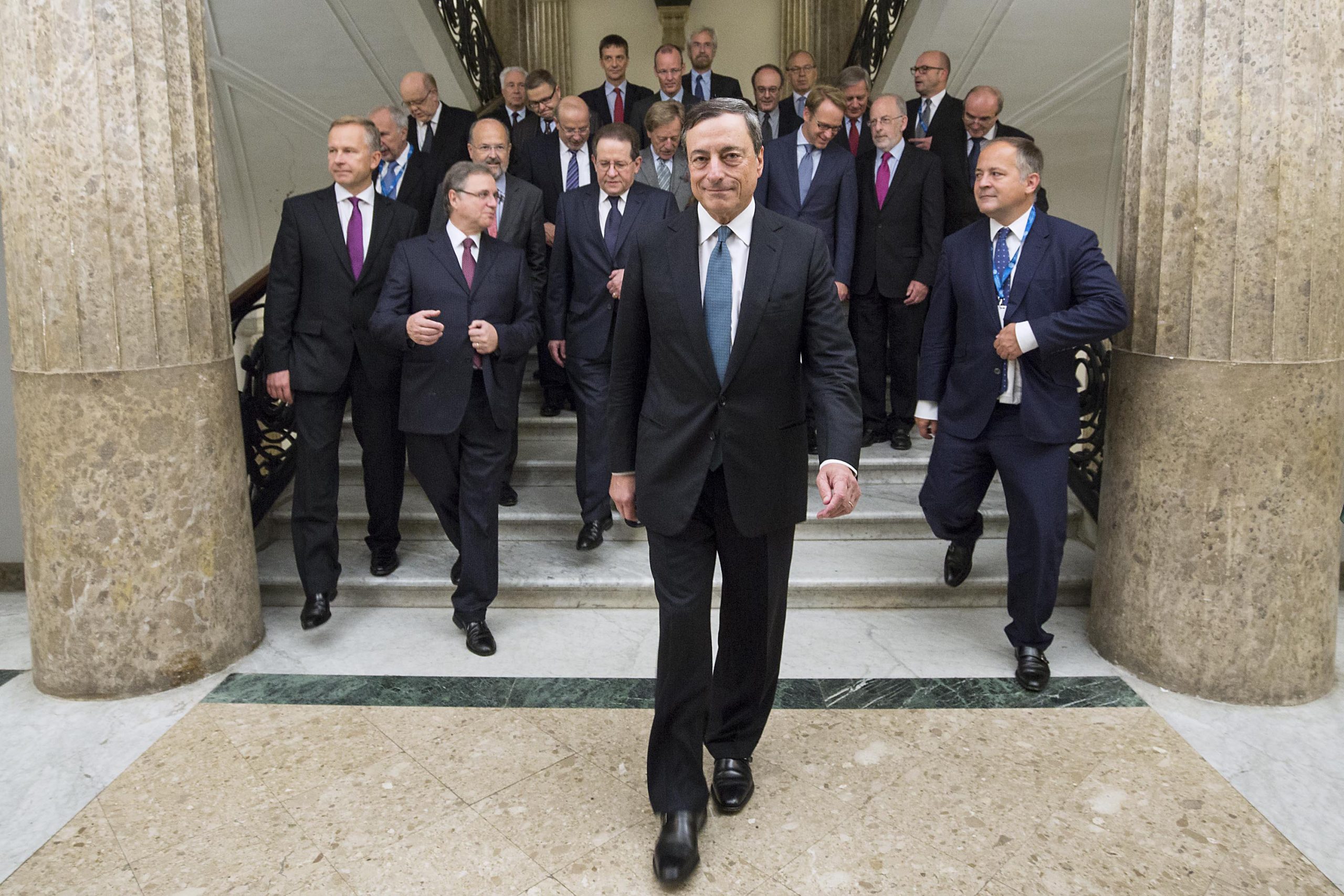 ECB leaves questions about stimulus size