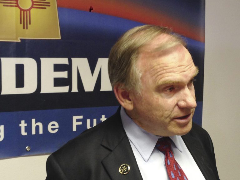 Democratic Attorney General Gary King launches his general election campaign for governor with a news conference in Albuquerque, N.M., on Wednesday, June 4, 2014. (AP Photo/Barry Massey)