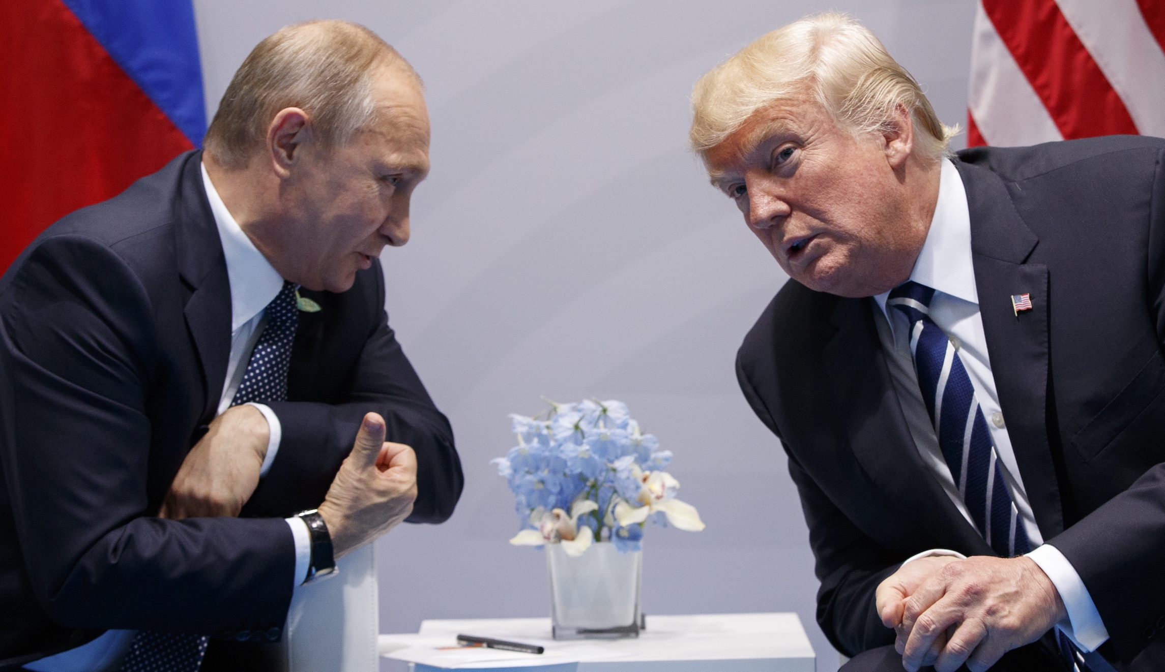 Senate Dem: Trump ignoring Russian cyberattack threat