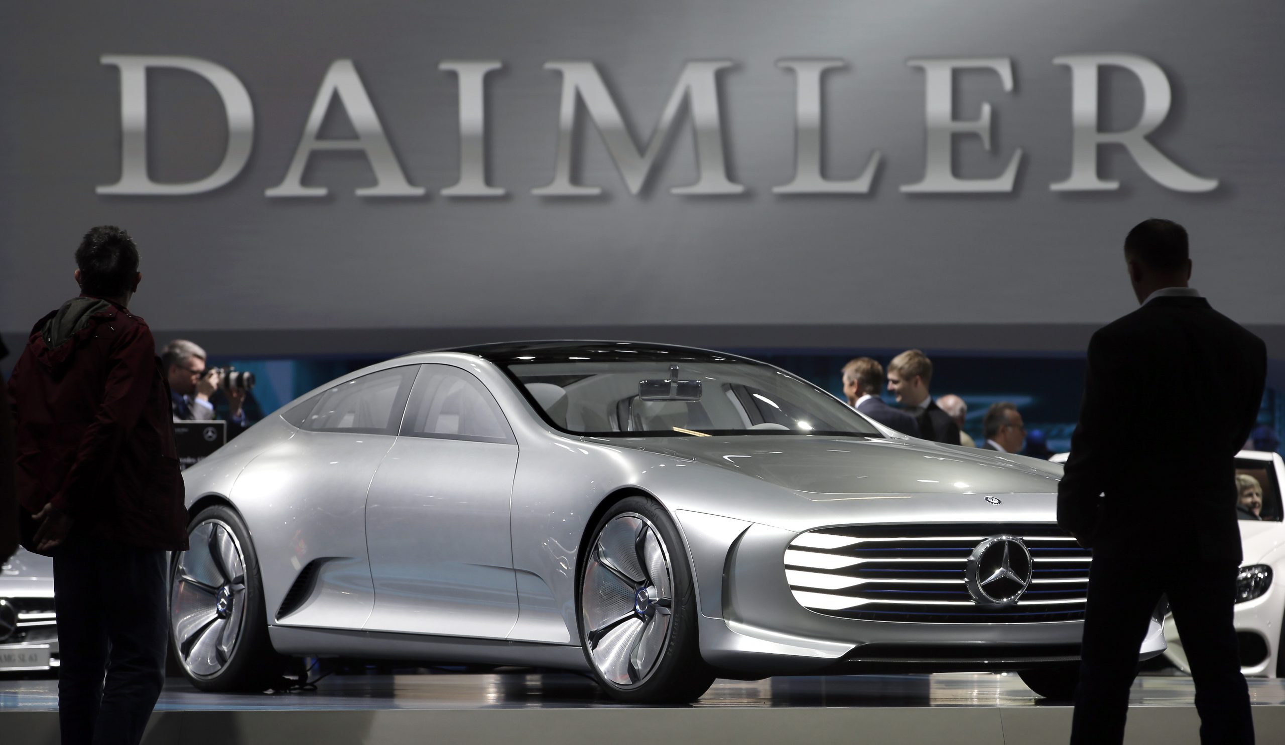 German labor rules may push Daimler jobs out of the country