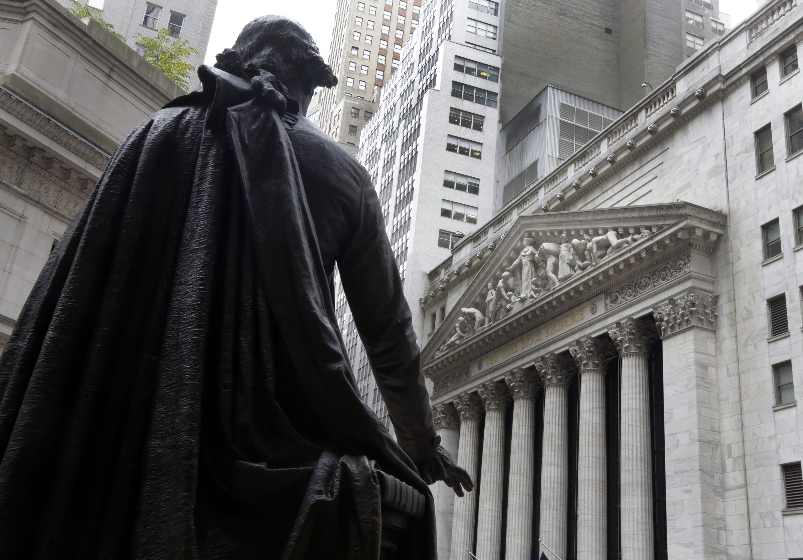 Asian stocks mixed after growth forecast cut