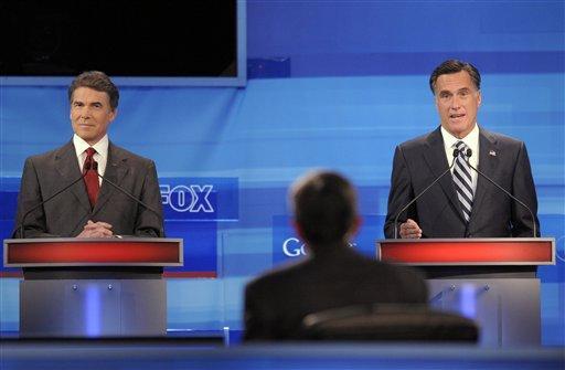 Perry stumbles against Romney