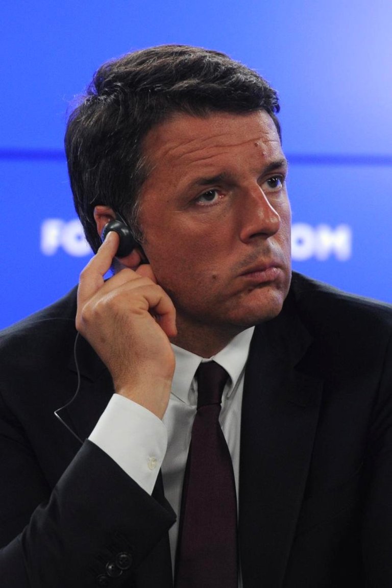 Renzi Out