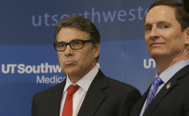 Texas Gov. Rick Perry has the right type of lawyers in his corner. (AP/LM Otero)