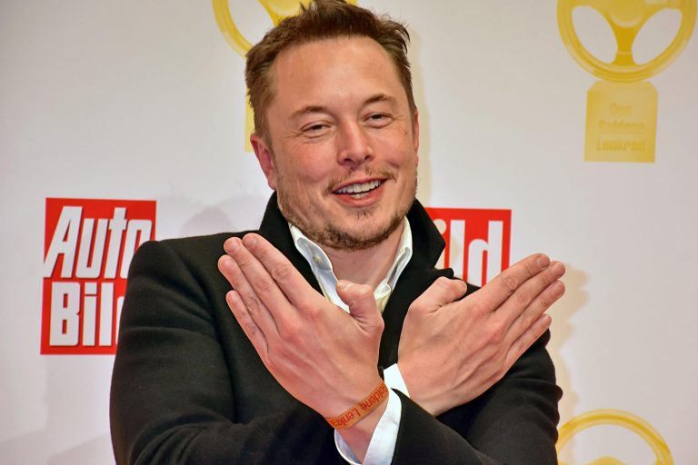 Fact Check: Is Elon Musk Buying Facebook So He Can Delete It?
