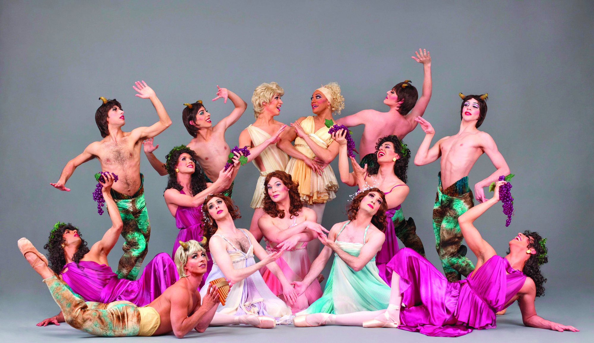 Danseurs in tutus and tights