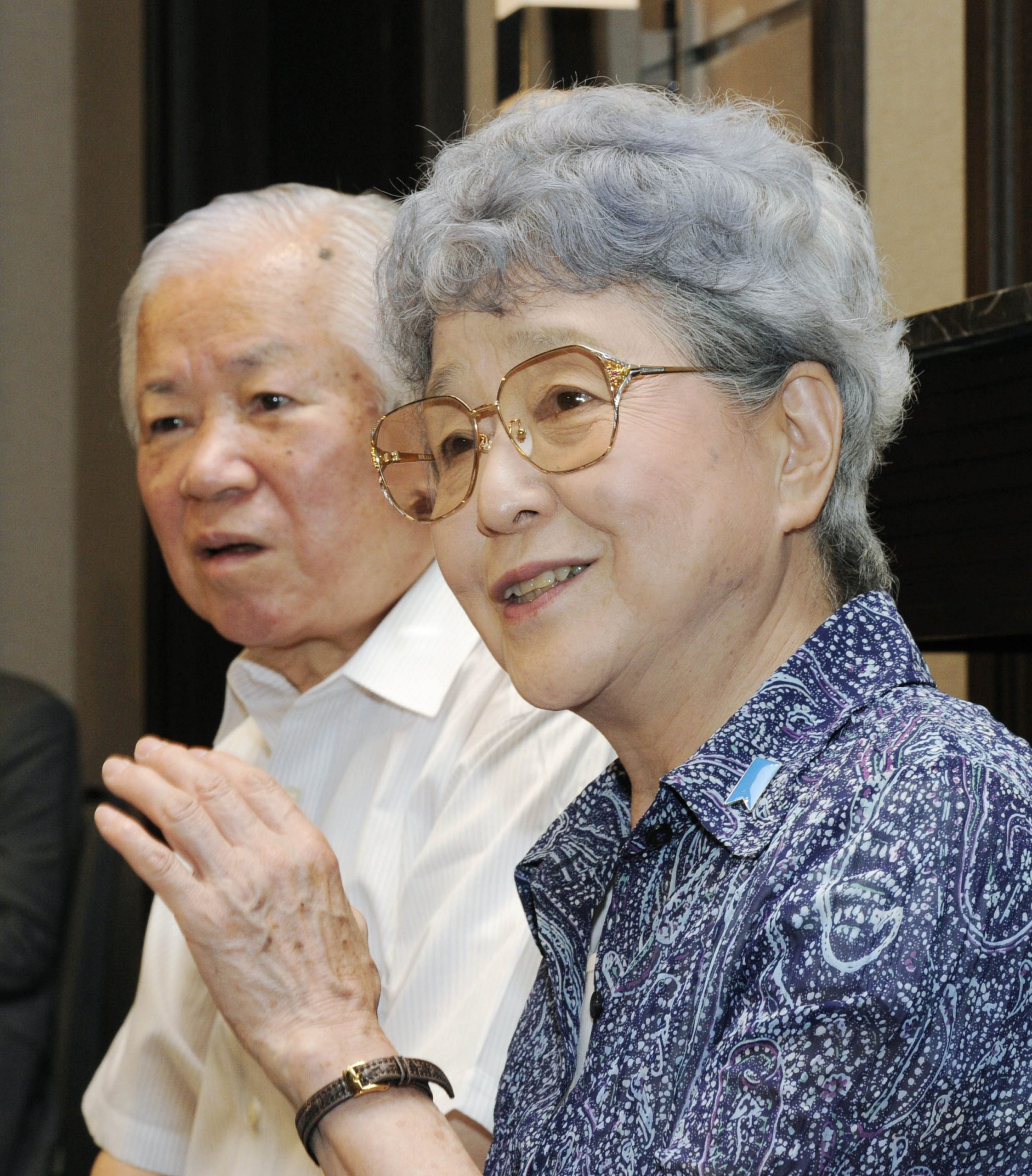 Parents of Japan abductee meet NKorean grandchild