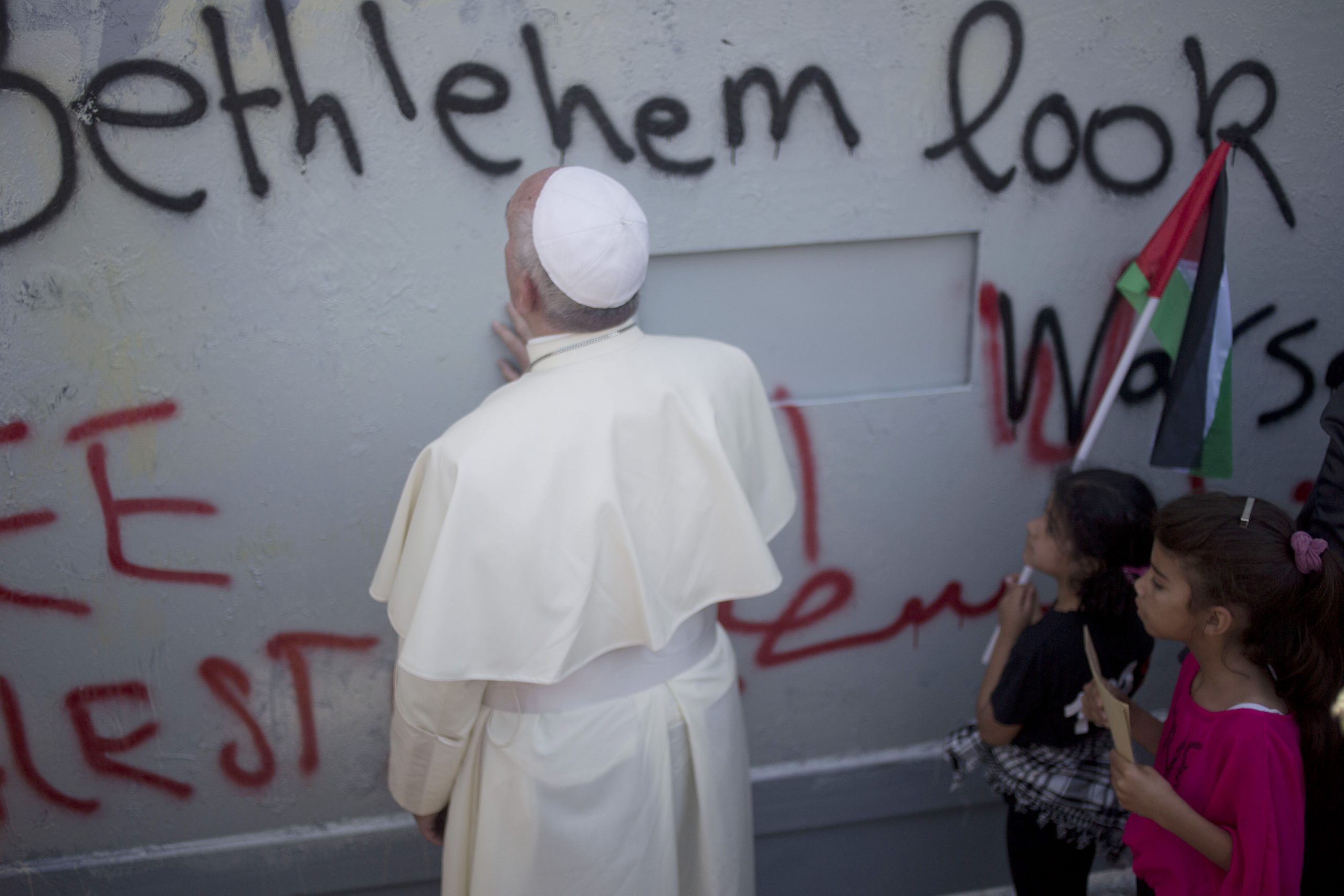 AP PHOTOS: In West Bank, pope makes surprise stop