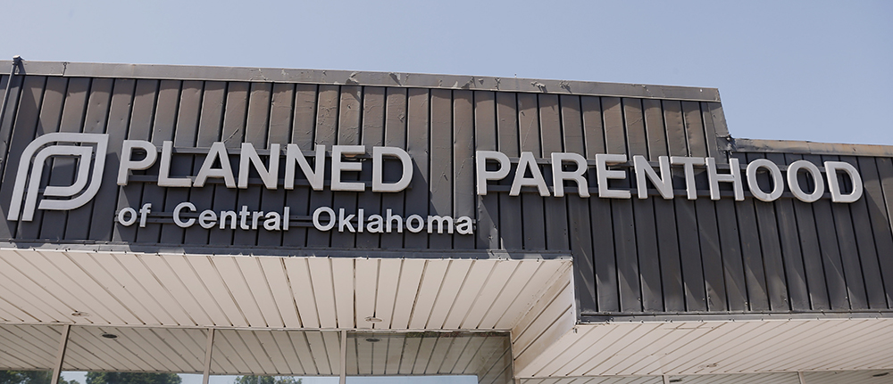 Maker of Planned Parenthood videos indicted
