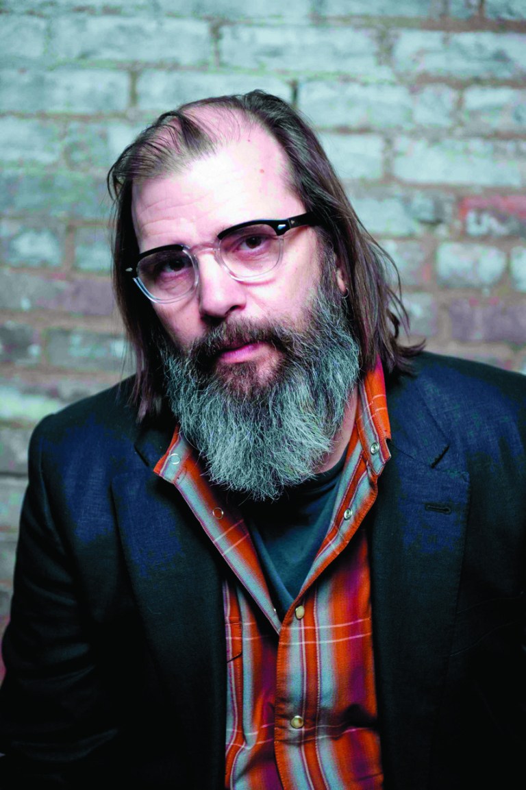 Steve Earle mixes political views with music