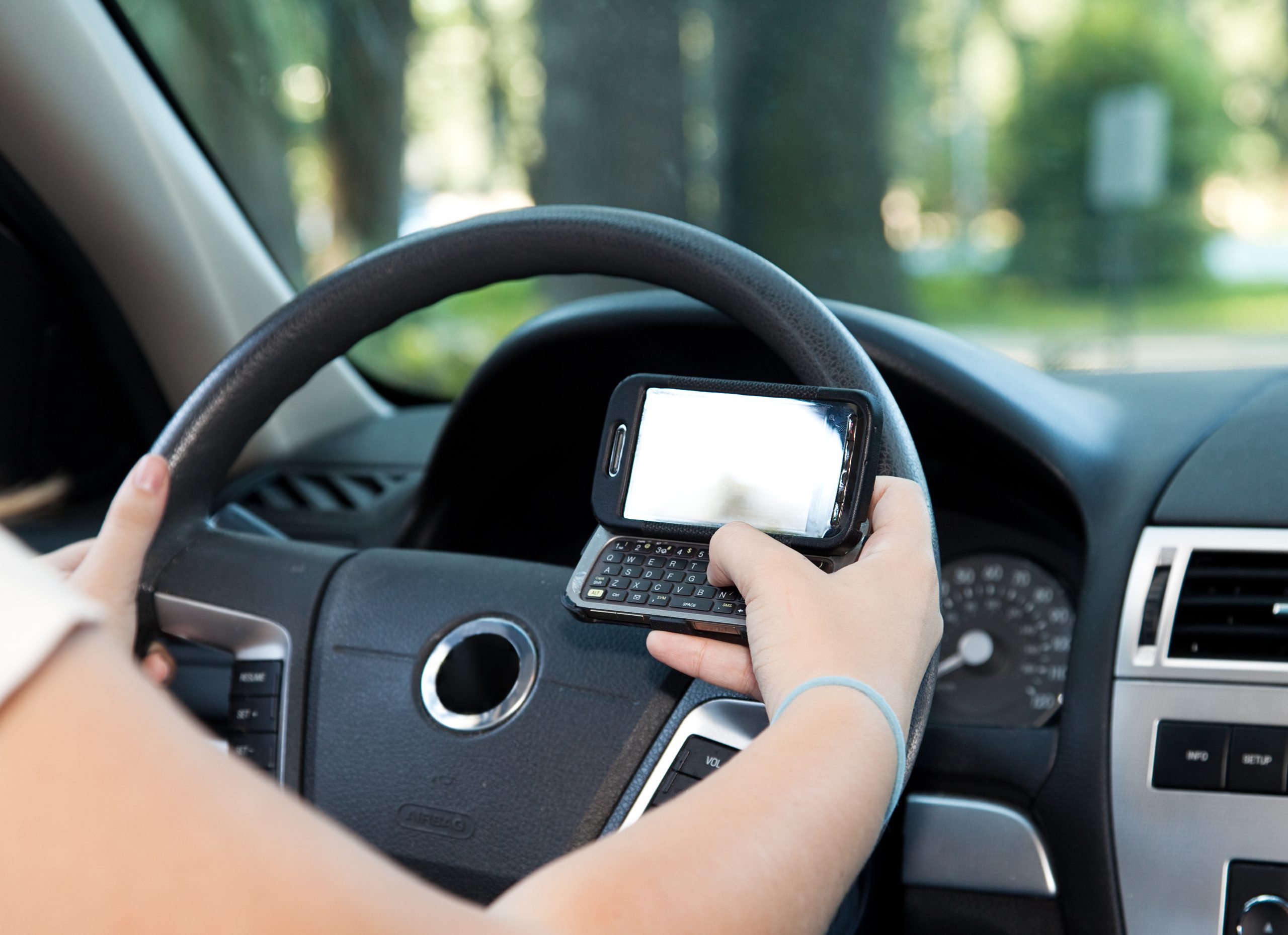 Virginia bill to crack down on driver texting advances