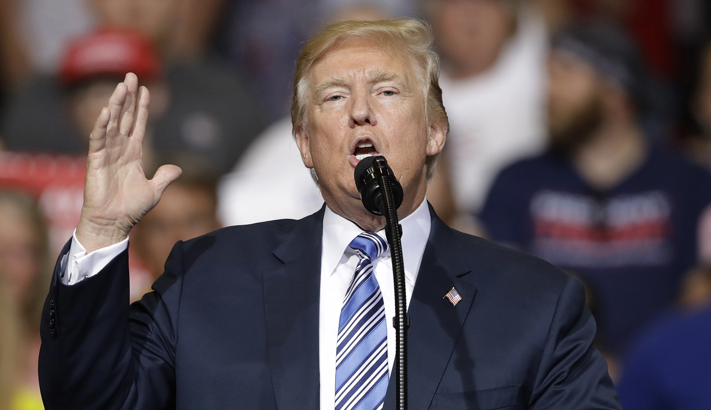 Trump tells supporters not to believe ‘fake news suppression polls’