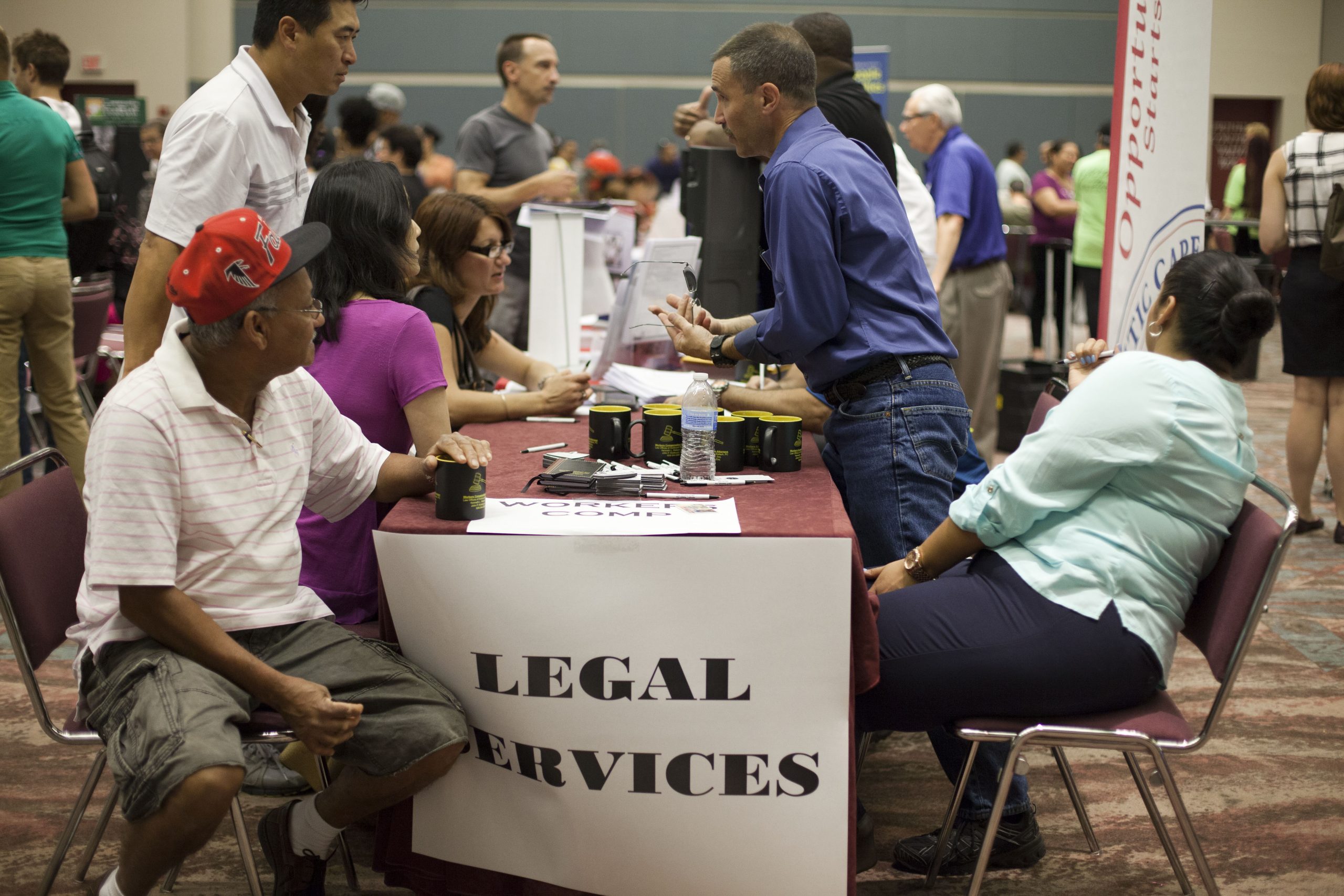 Jobless claims tick up to 282,000